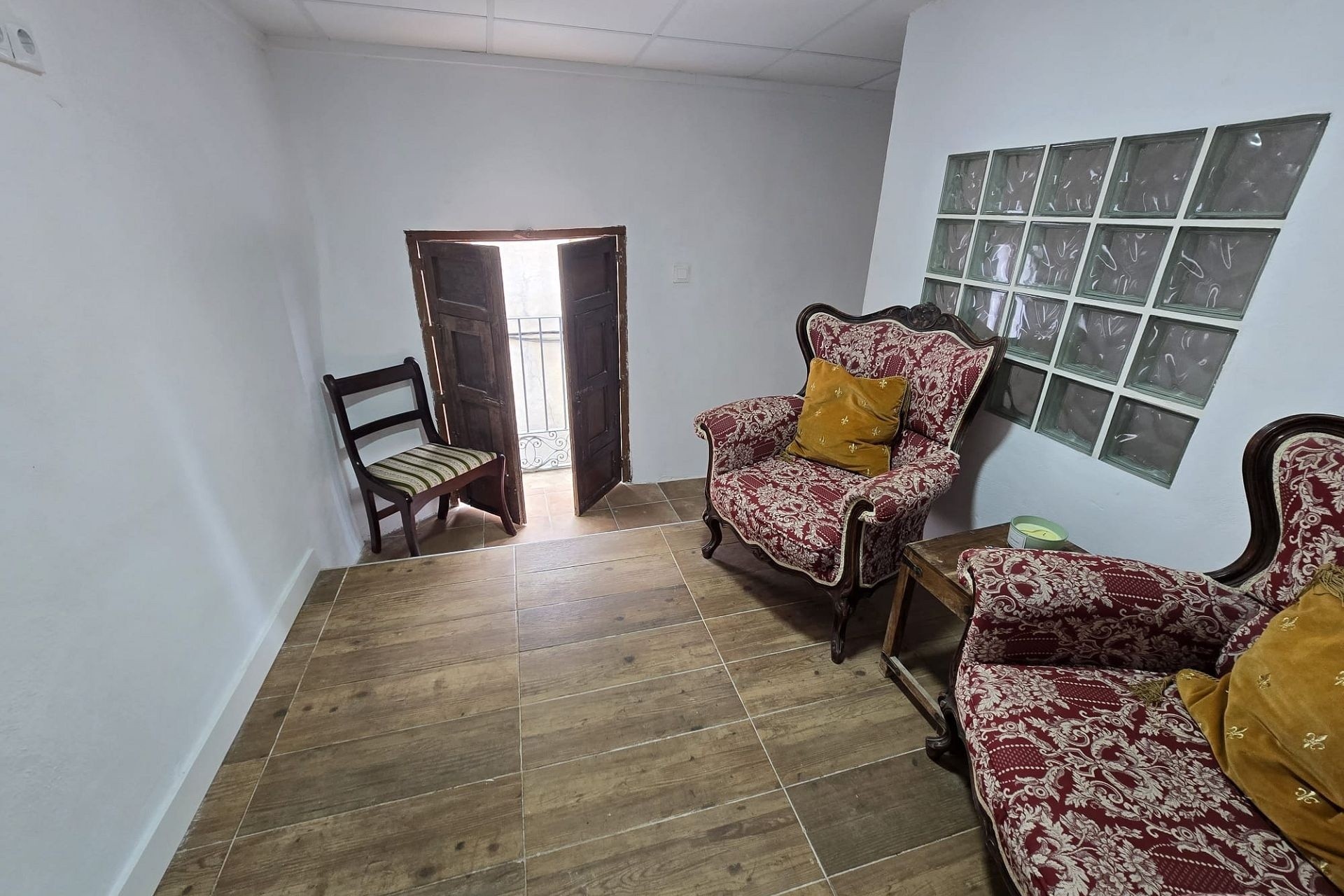 Herverkoop - Stadswoning -
SAX