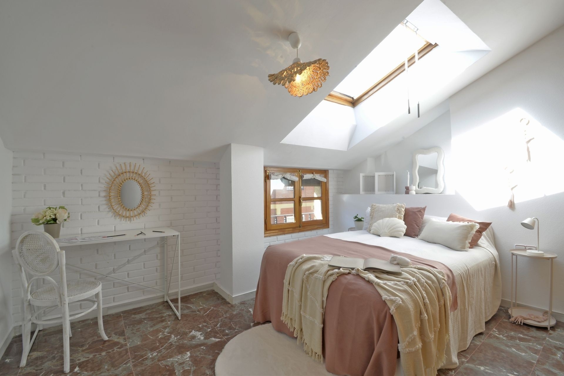 Herverkoop - Stadswoning -
SAX