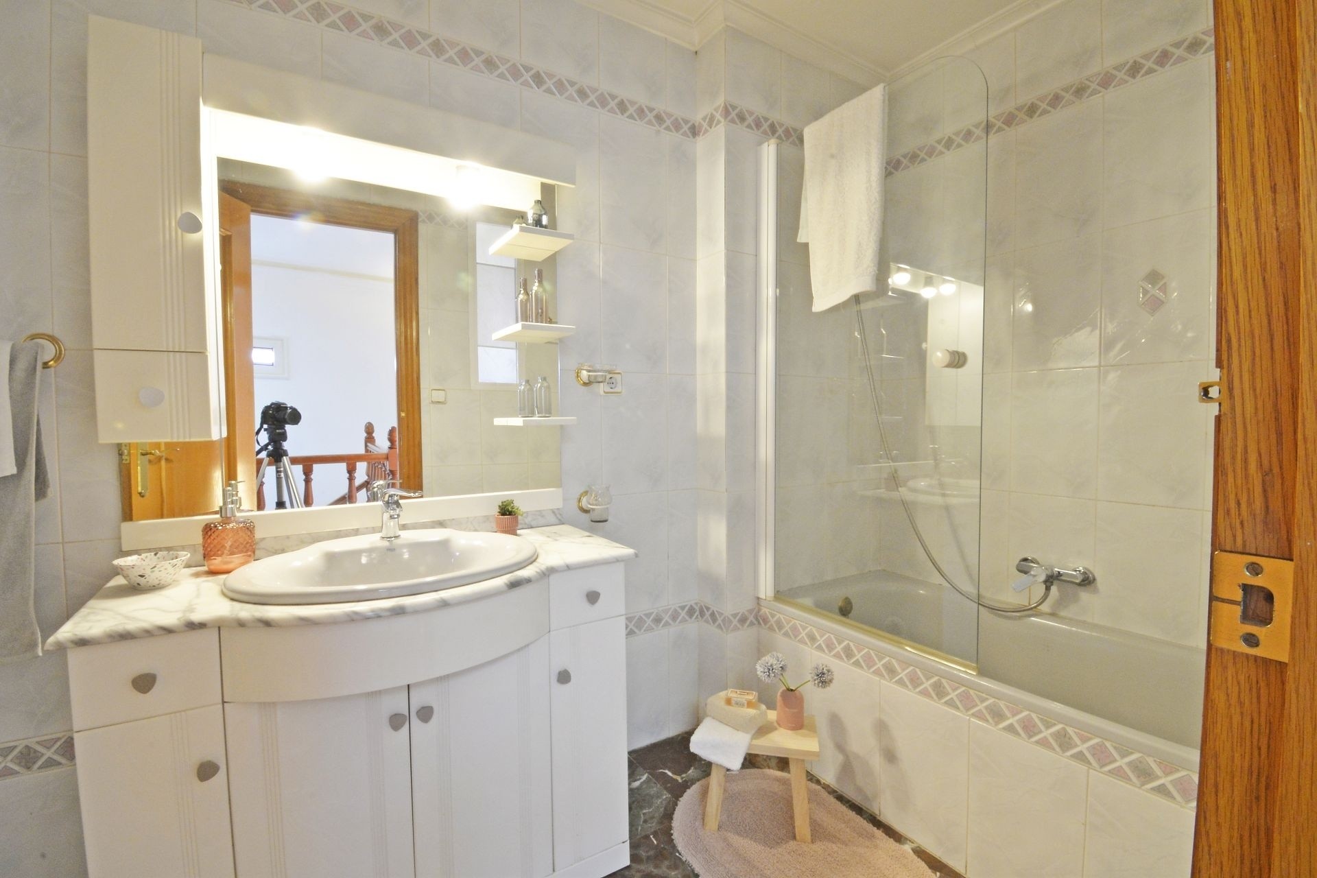 Herverkoop - Stadswoning -
SAX