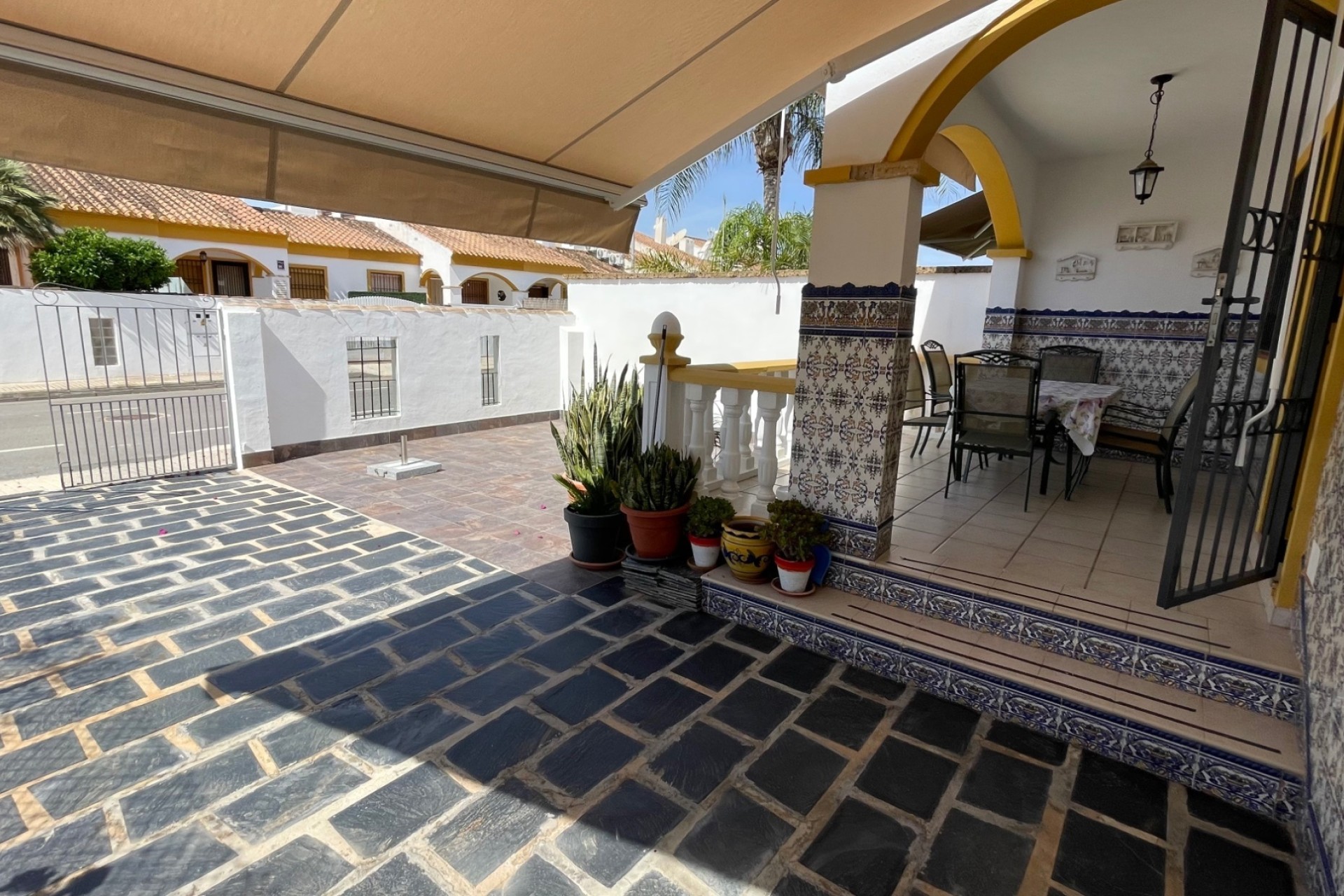 Herverkoop - Stadswoning -
Torre de la Horadada - Costa Blanca