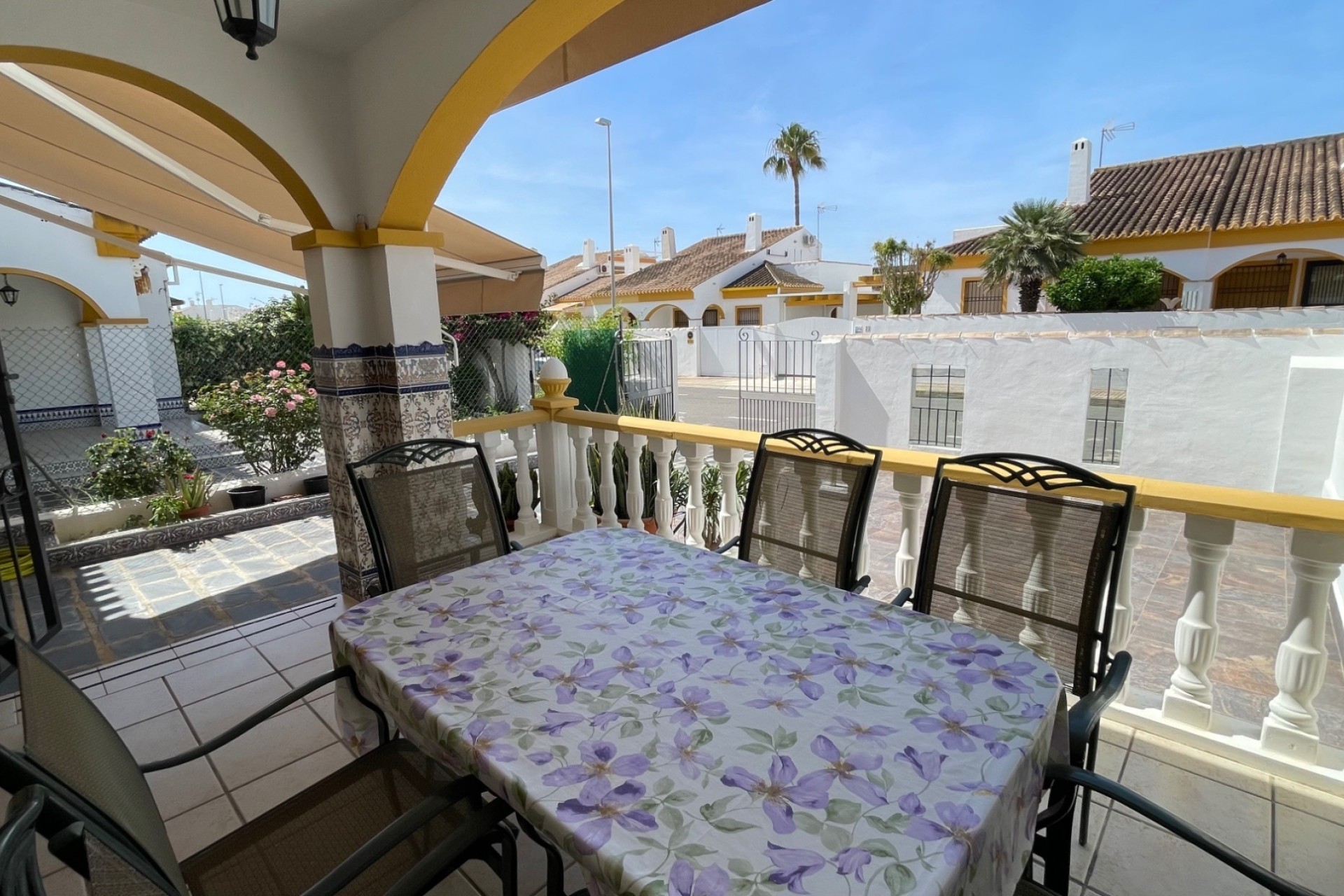 Herverkoop - Stadswoning -
Torre de la Horadada - Costa Blanca