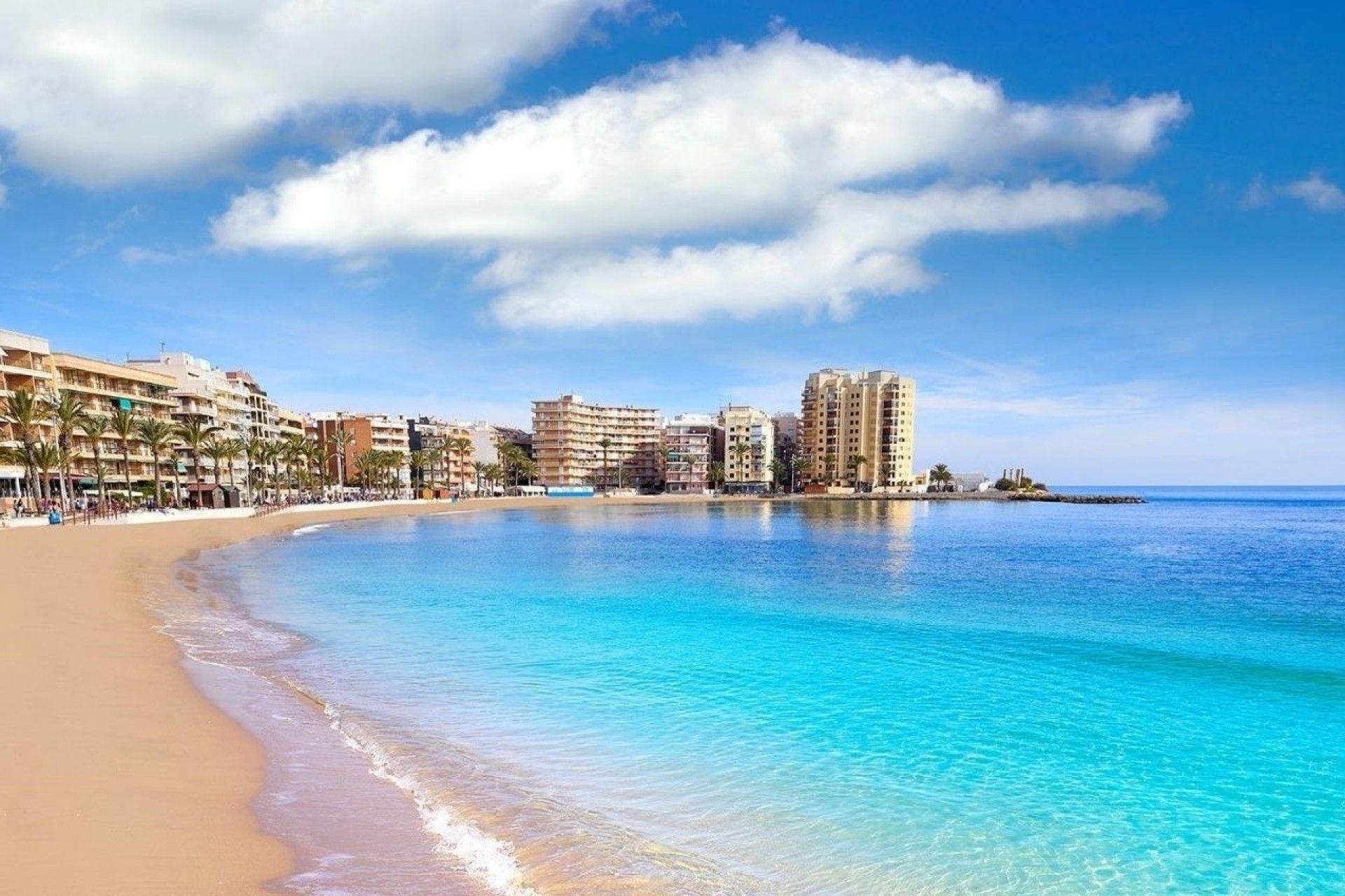 Herverkoop - Stadswoning -
Torrevieja - Cabo cervera