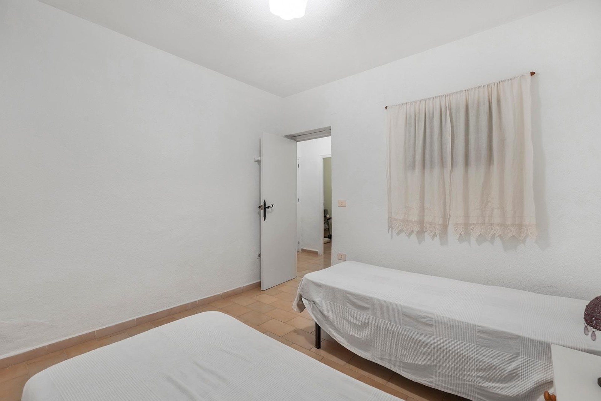 Herverkoop - Stadswoning -
Torrevieja - Calas blanca