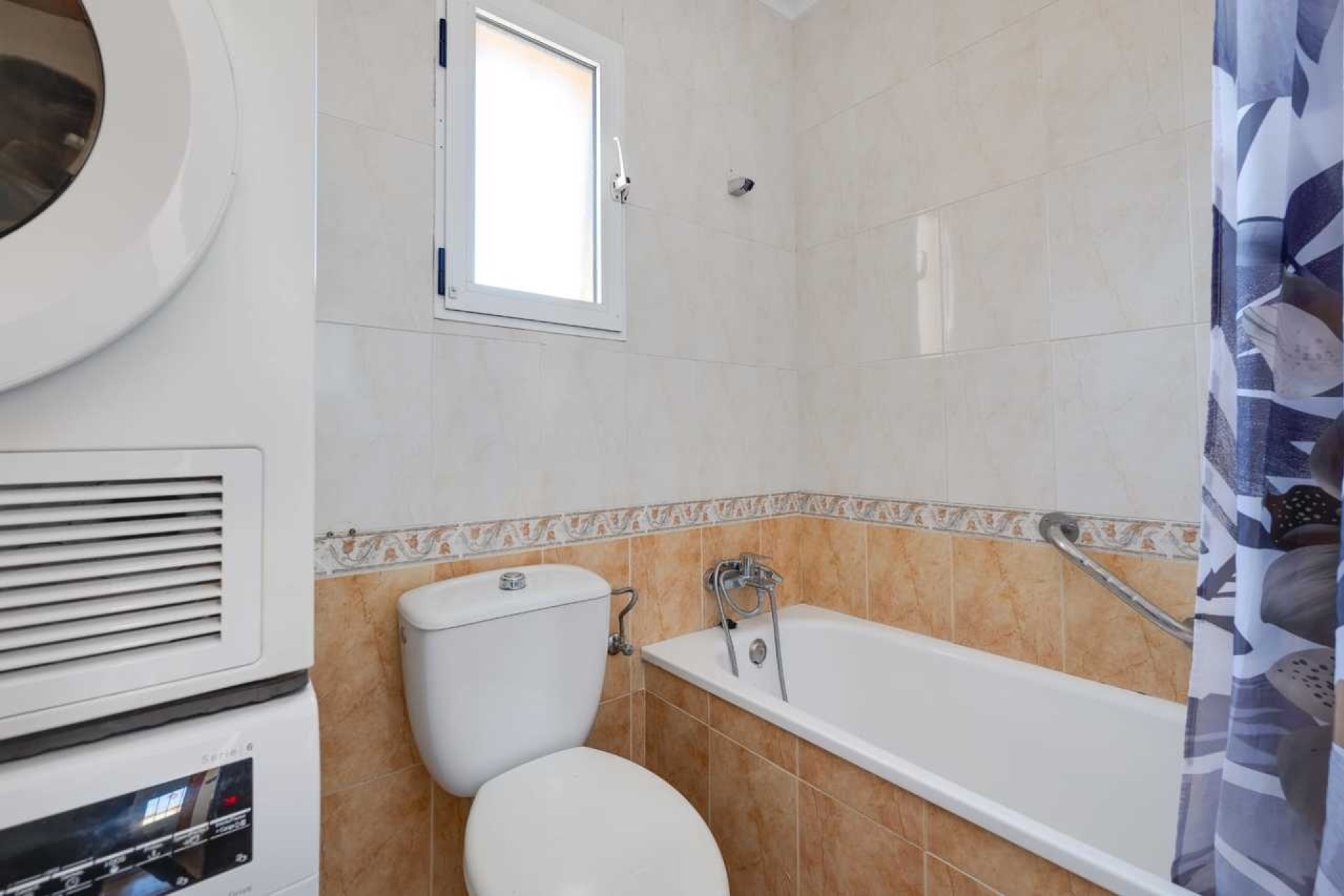 Herverkoop - Stadswoning -
Torrevieja - Costa Blanca