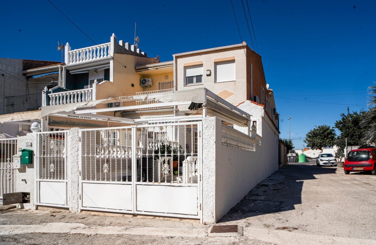 Herverkoop - Stadswoning -
Torrevieja - Costa Blanca