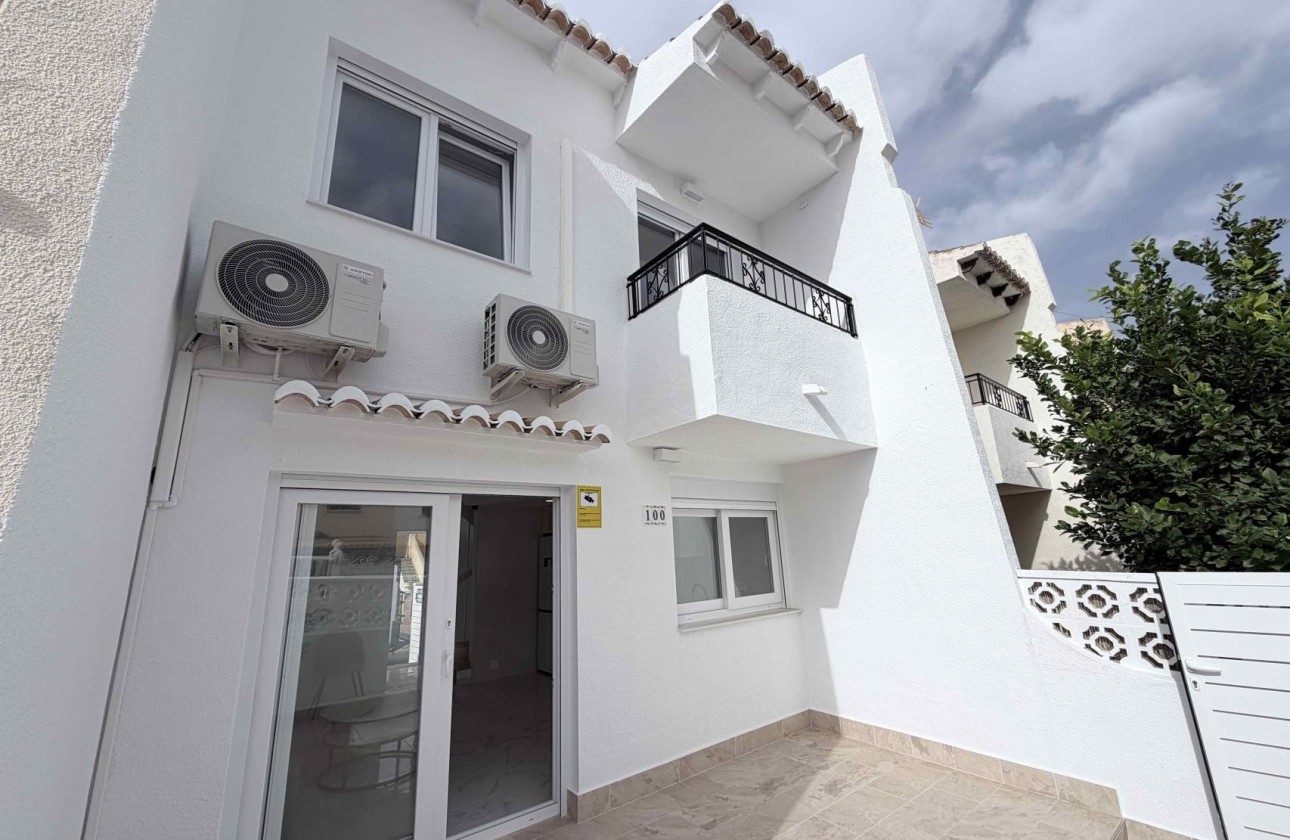 Herverkoop - Stadswoning -
Torrevieja - Costa Blanca