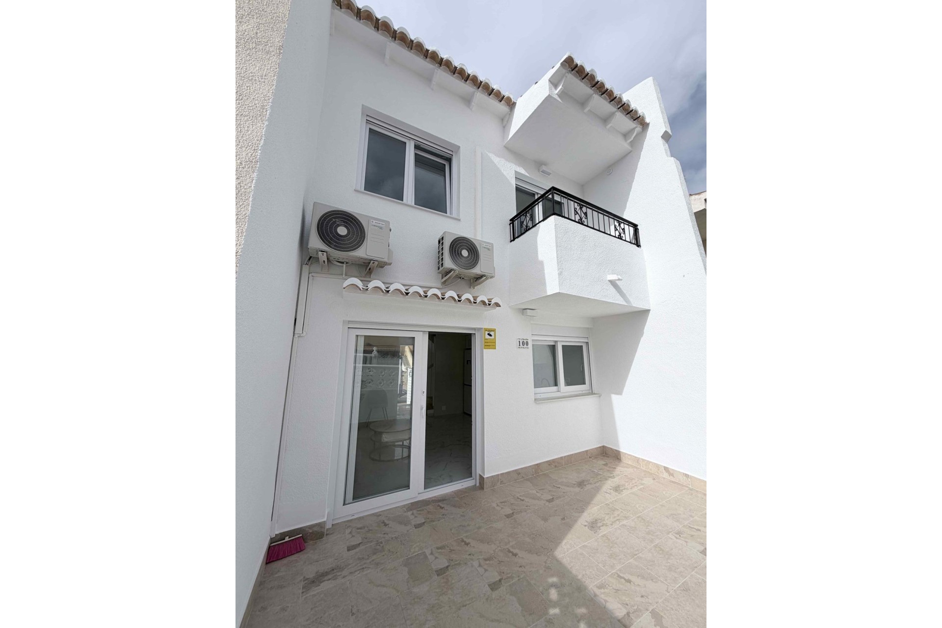 Herverkoop - Stadswoning -
Torrevieja - Costa Blanca