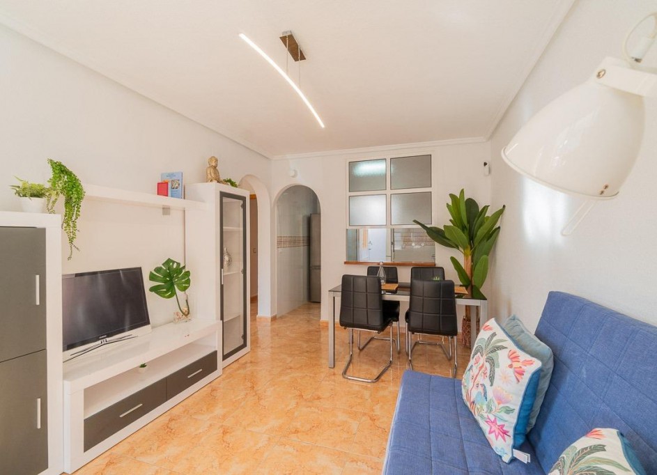 Herverkoop - Stadswoning -
Torrevieja - El limonar