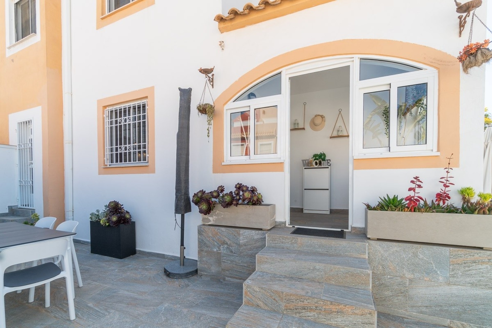 Herverkoop - Stadswoning -
Torrevieja - El Limonar