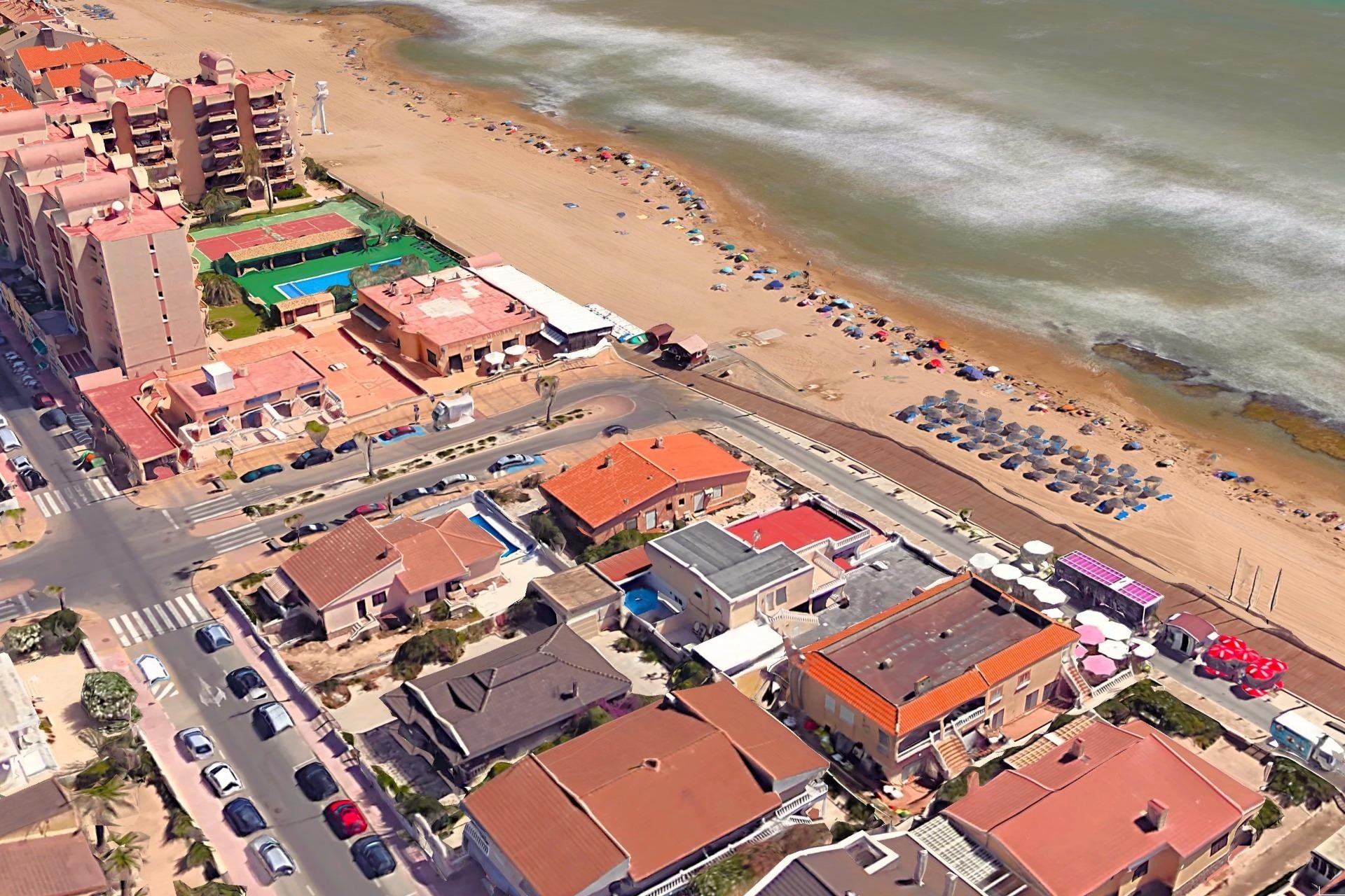 Herverkoop - Stadswoning -
Torrevieja - La Mata