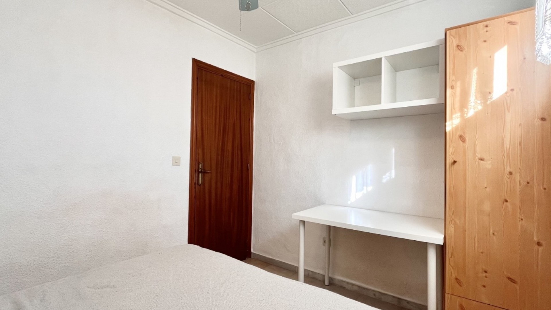 Herverkoop - Stadswoning -
Torrevieja - La Siesta - El Salado -  Torreta