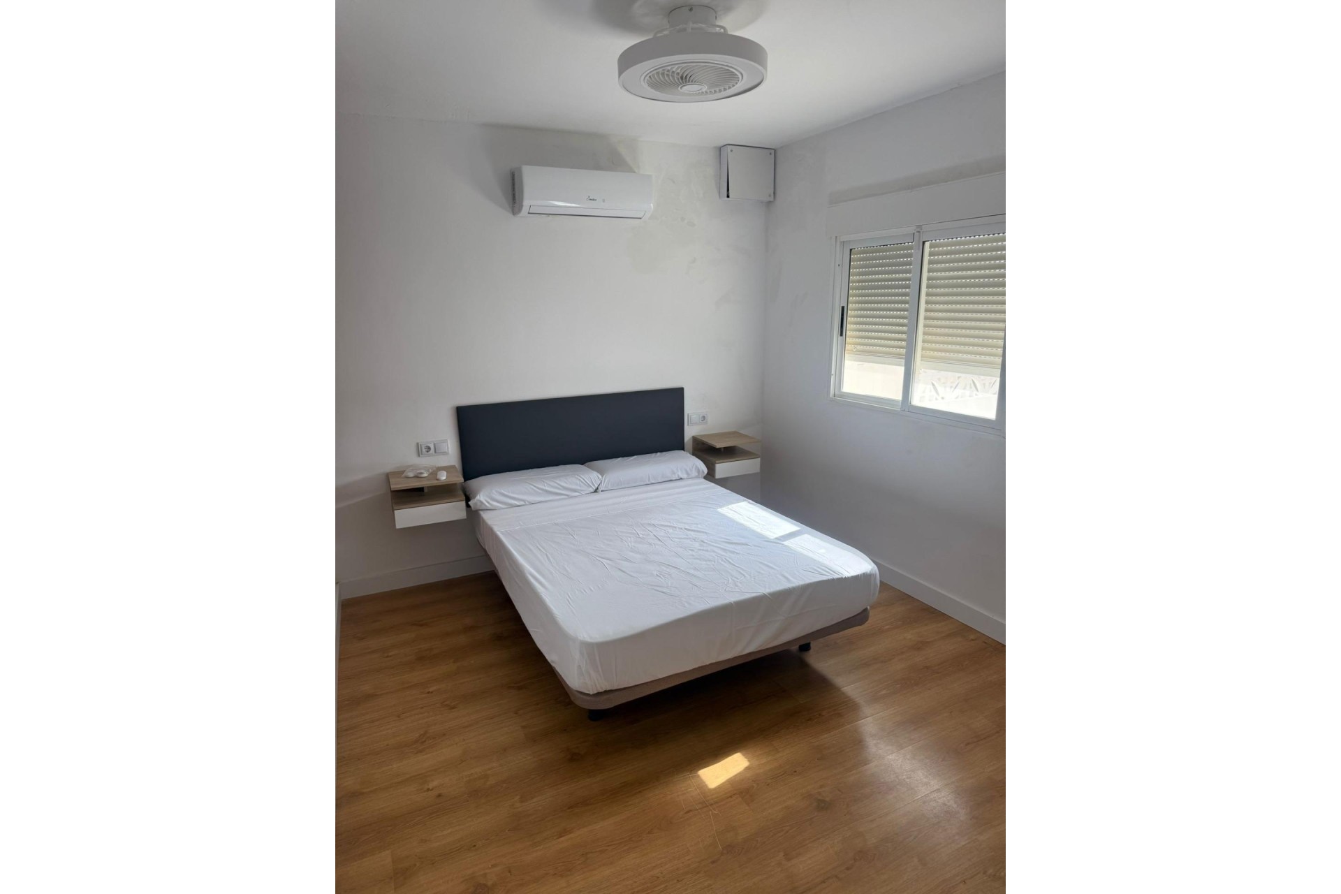 Herverkoop - Stadswoning -
Torrevieja - La Siesta - El Salado - Torreta
