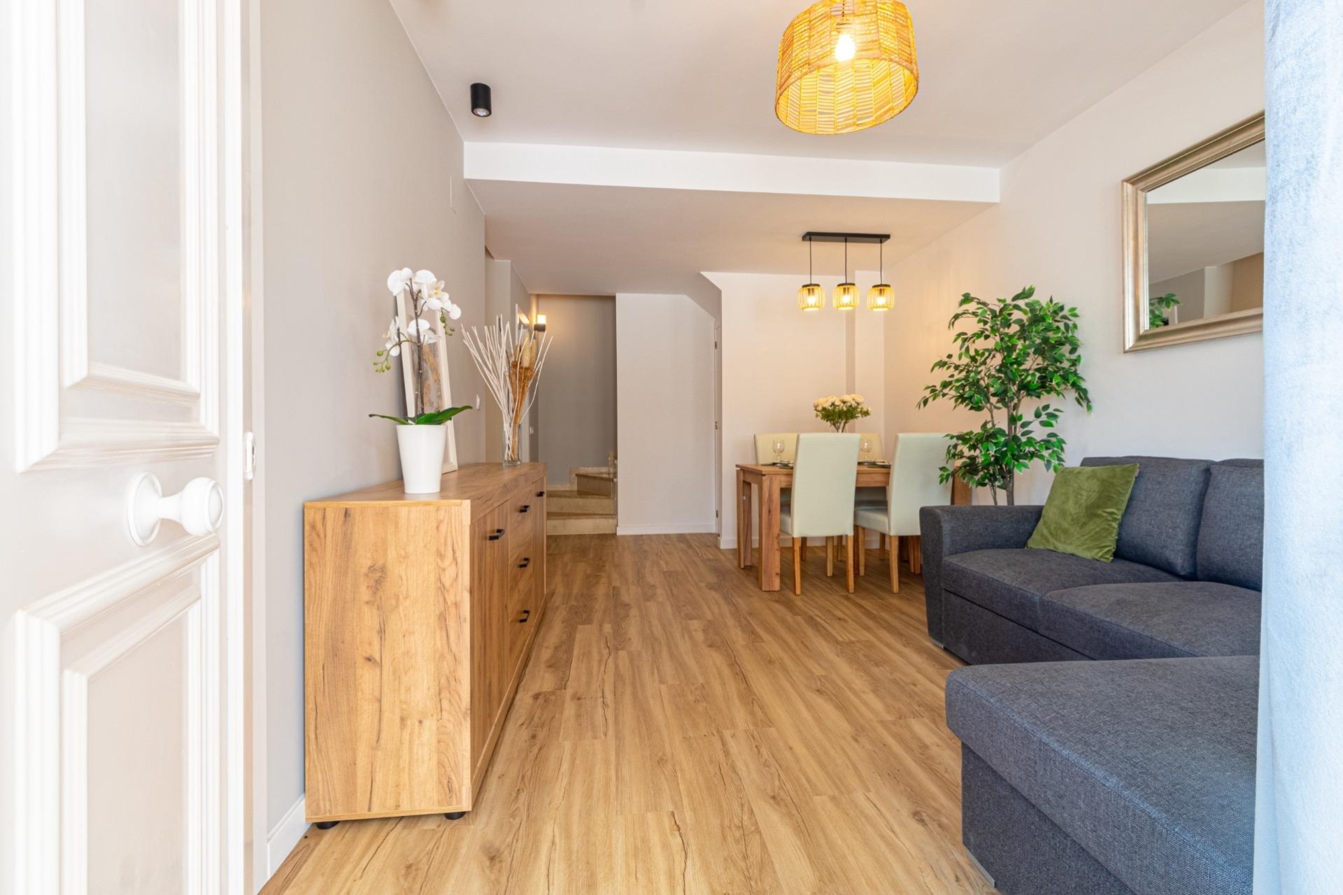 Herverkoop - Stadswoning -
Torrevieja - Los altos