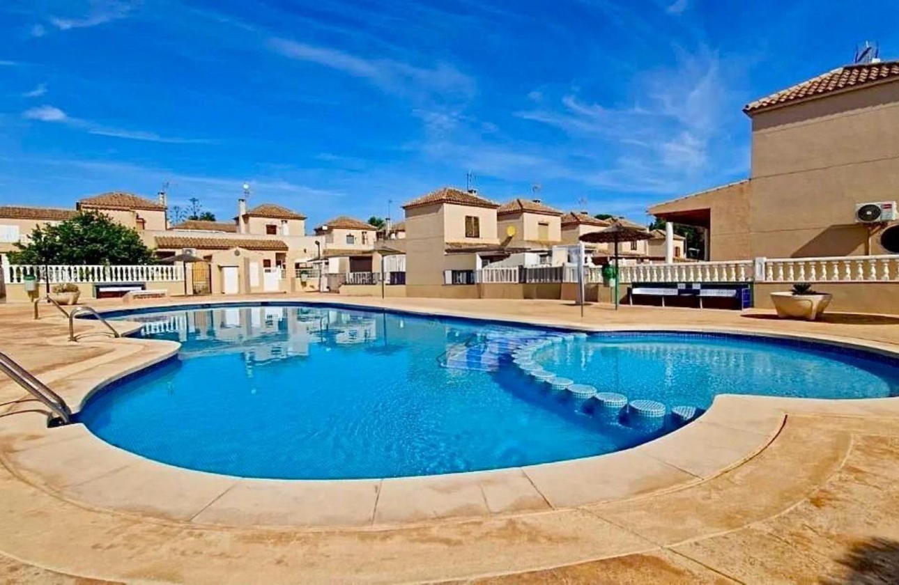 Herverkoop - Stadswoning -
Torrevieja - Los Balcones - Los Altos del Edén