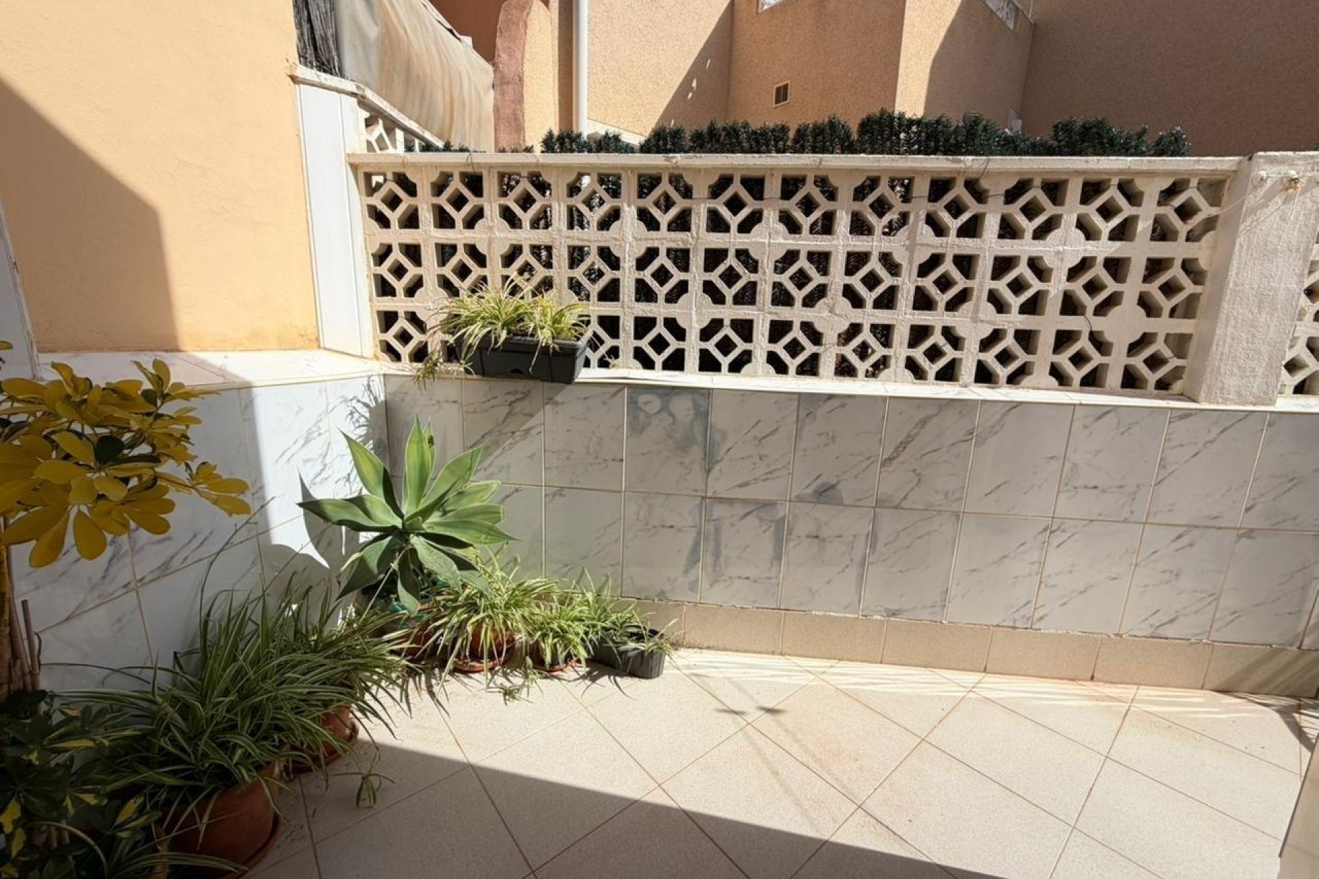 Herverkoop - Stadswoning -
Torrevieja - Los Frutales