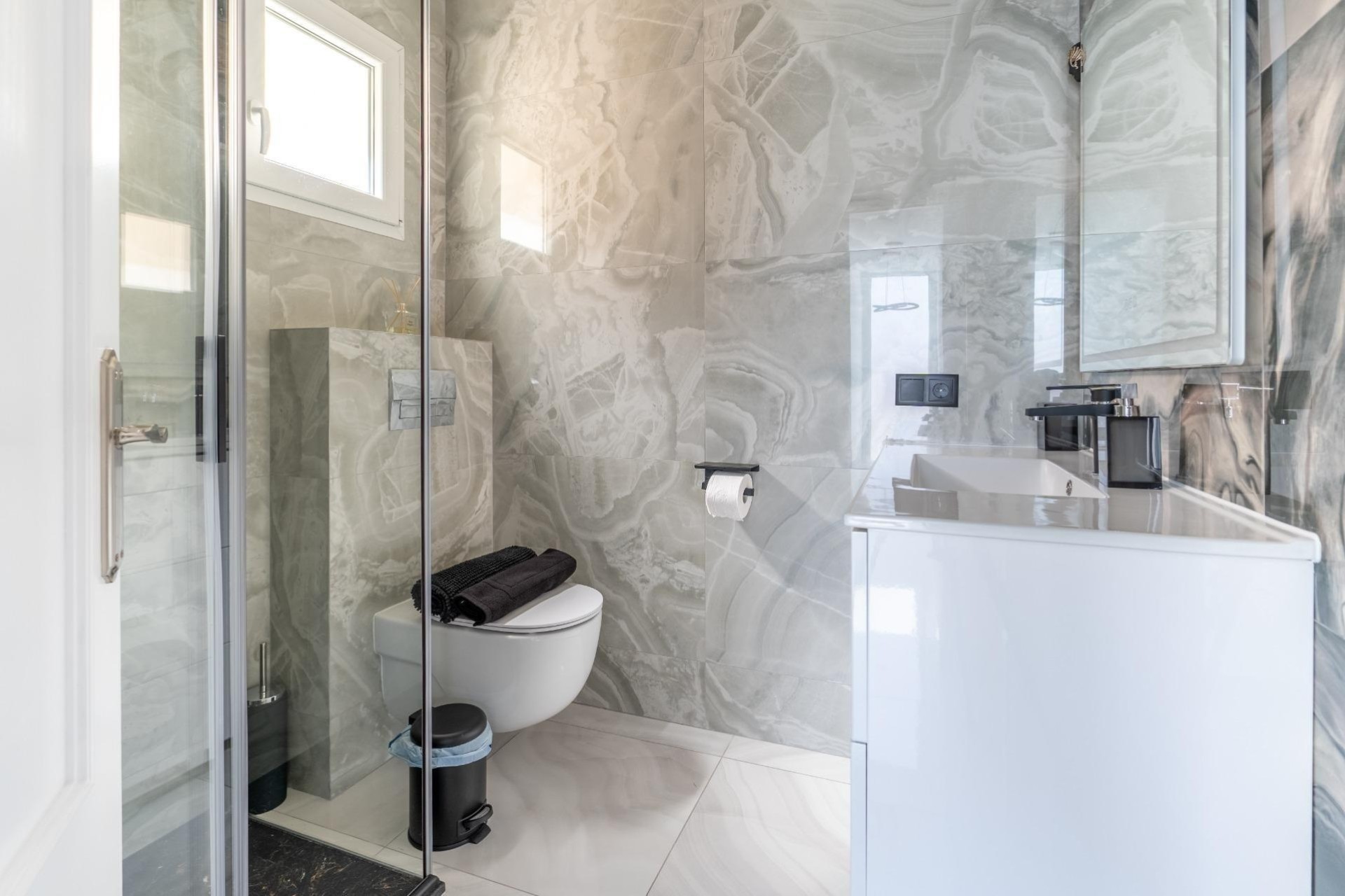 Herverkoop - Stadswoning -
Torrevieja - Punta Prima