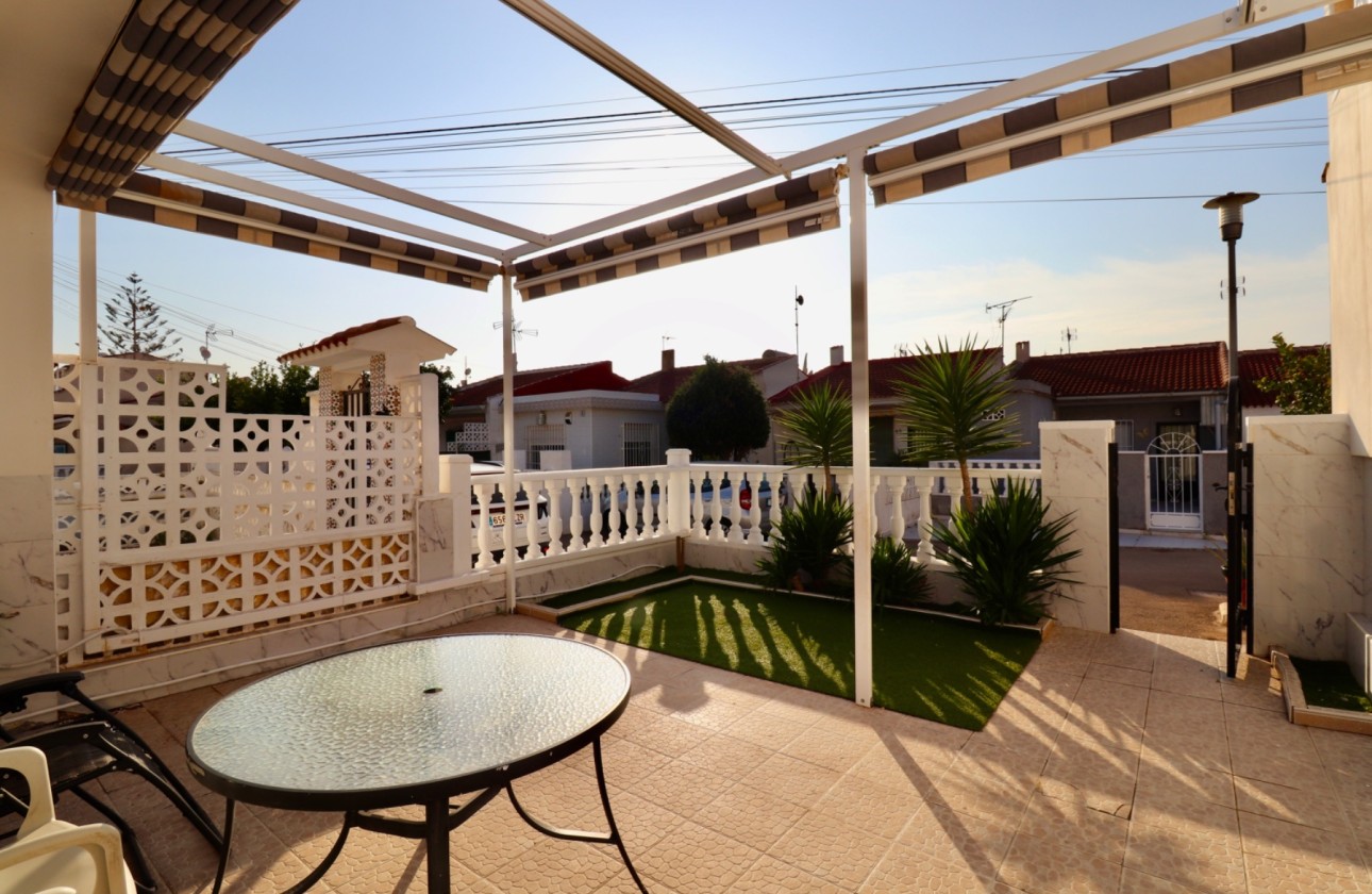 Herverkoop - Stadswoning -
Torrevieja - Torreta-Florida