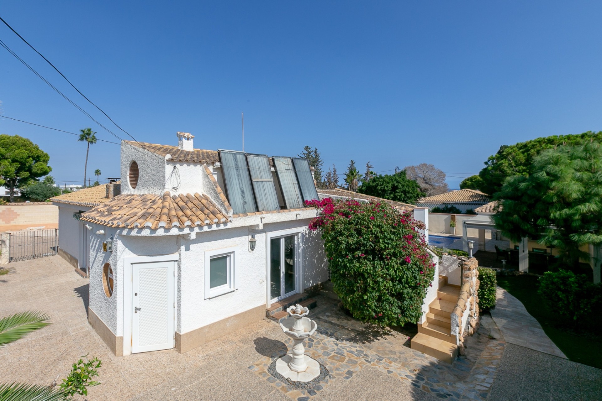 Herverkoop - Stadswoning -
Torrevieja - Torreta - Salado