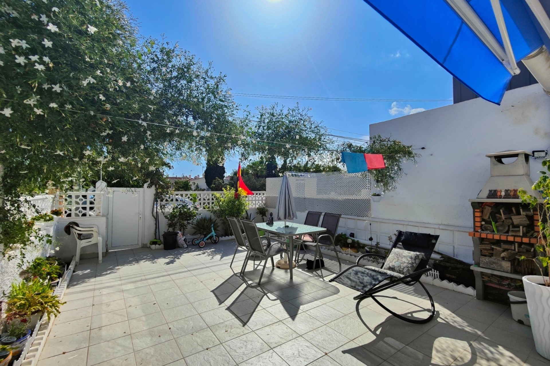 Herverkoop - Stadswoning -
Torrevieja - Torreta - Salado