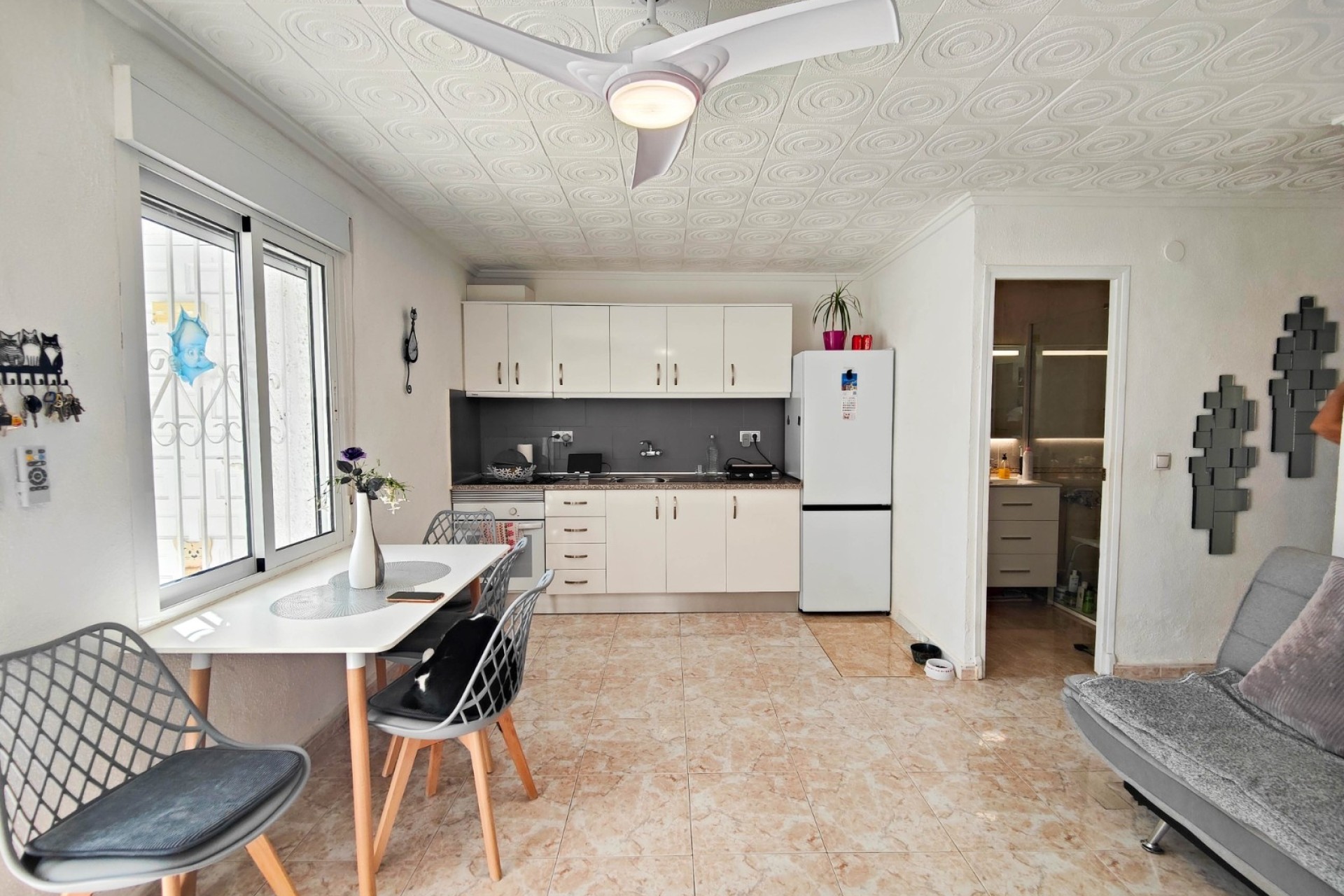 Herverkoop - Stadswoning -
Torrevieja - Torreta - Salado