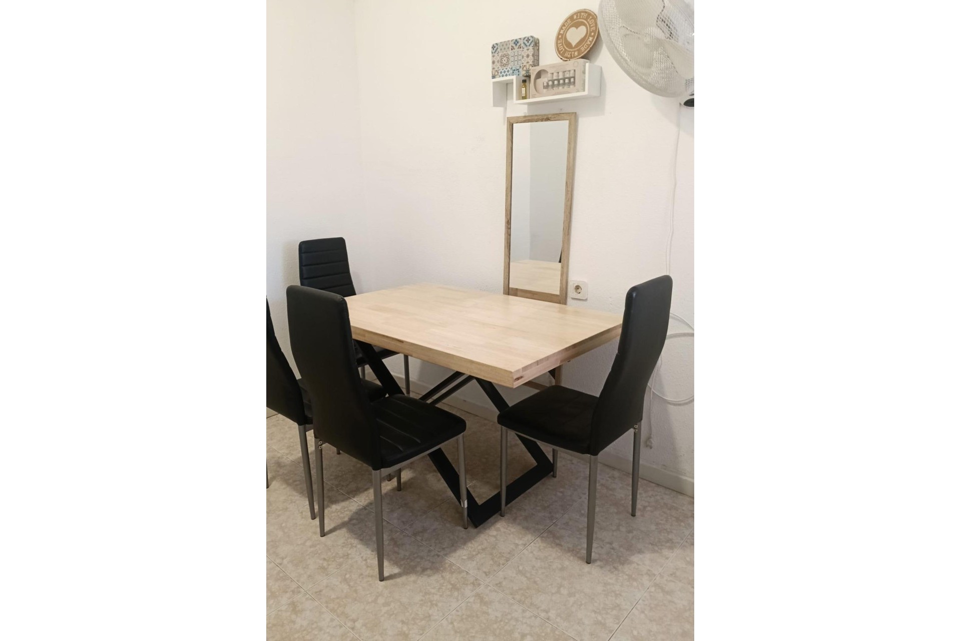 Herverkoop - Stadswoning -
Torrevieja - Torretas