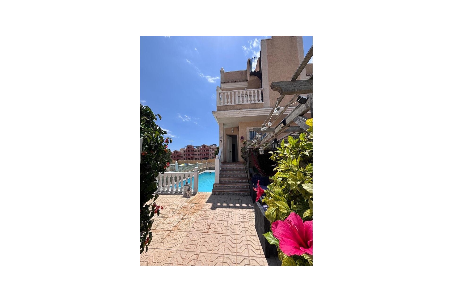 Herverkoop - Stadswoning -
Villamartín - Costa Blanca