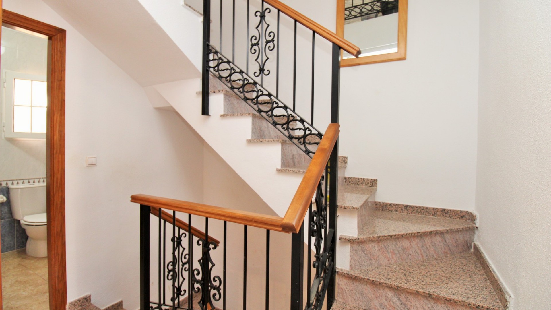 Herverkoop - Stadswoning -
Villamartín