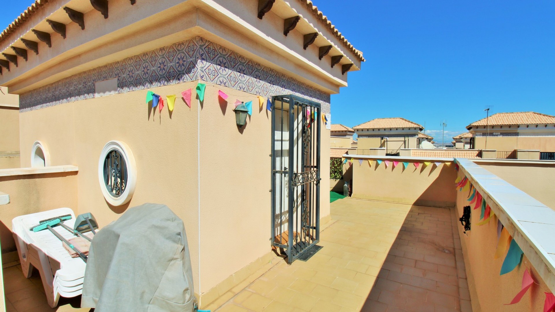 Herverkoop - Stadswoning -
Villamartín