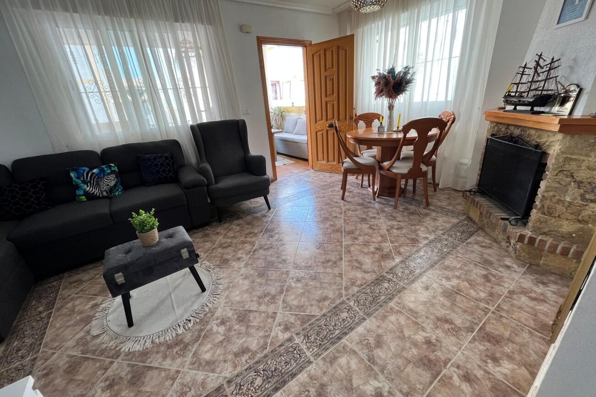Herverkoop -  -
Torrevieja - La Florida