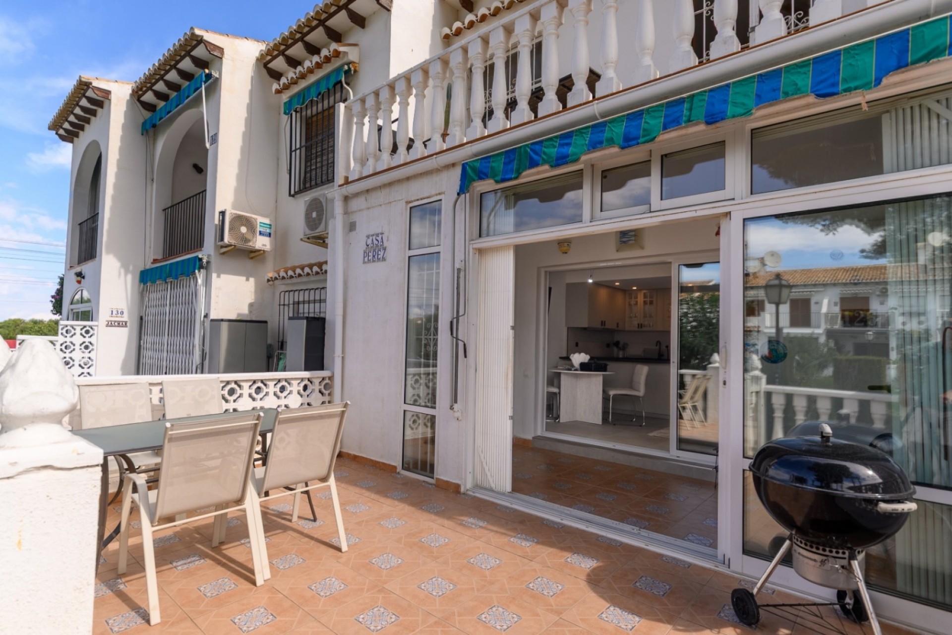 Herverkoop -  -
Torrevieja - Lago jardin