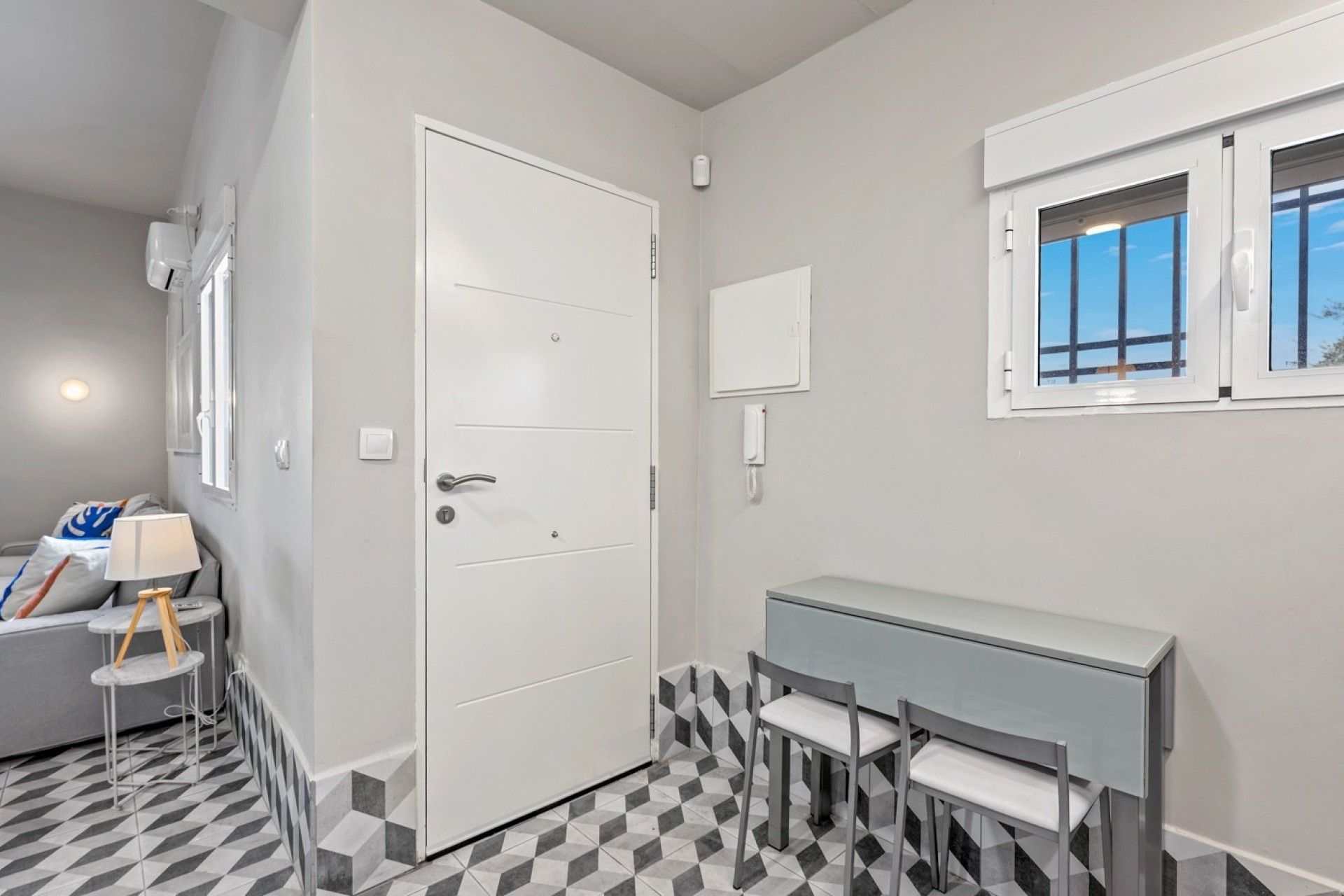 Herverkoop - Villa -
Elche - Elche/Elx