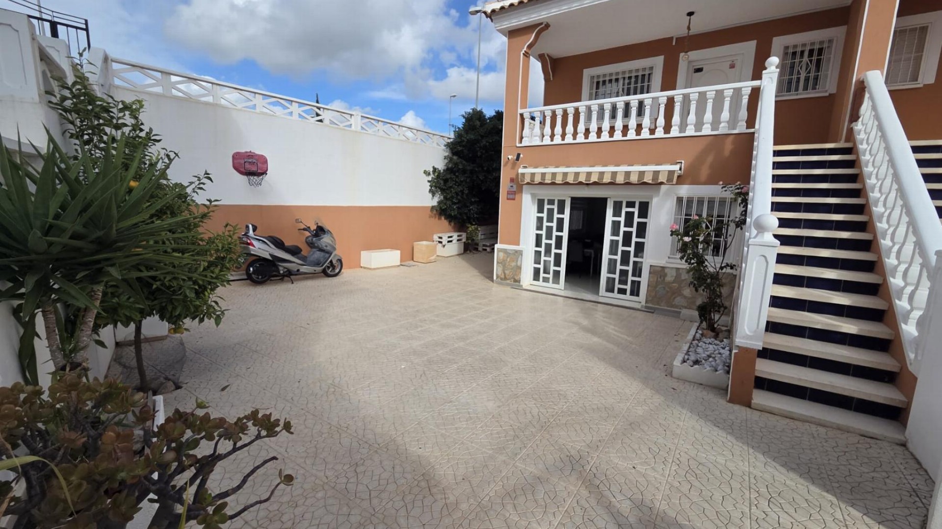Herverkoop - Villa -
Torrevieja - CIUDAD QUESADA