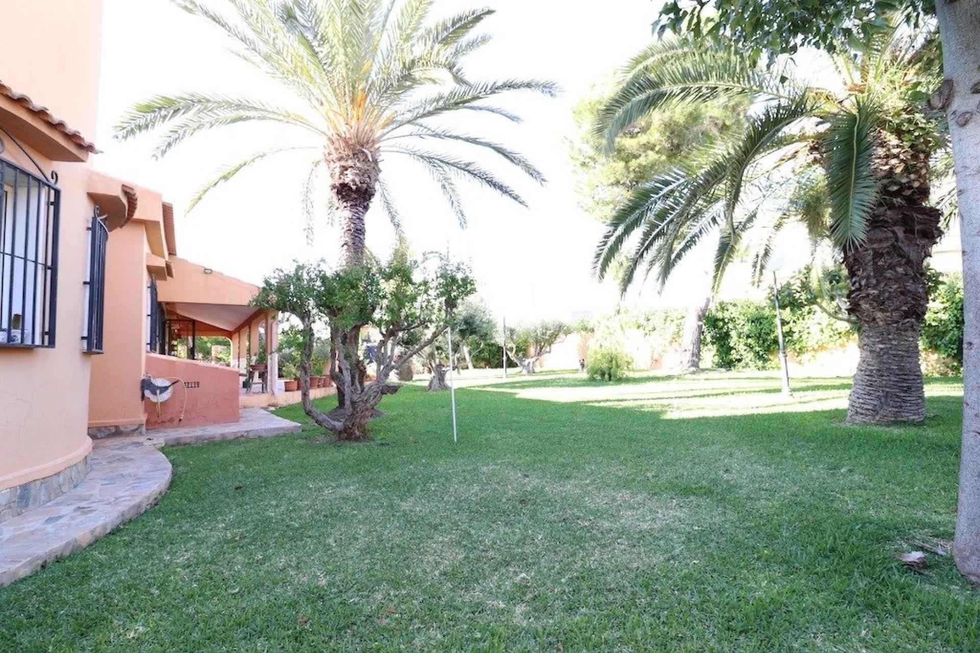 Herverkoop - Villa -
Torrevieja - El chaparral