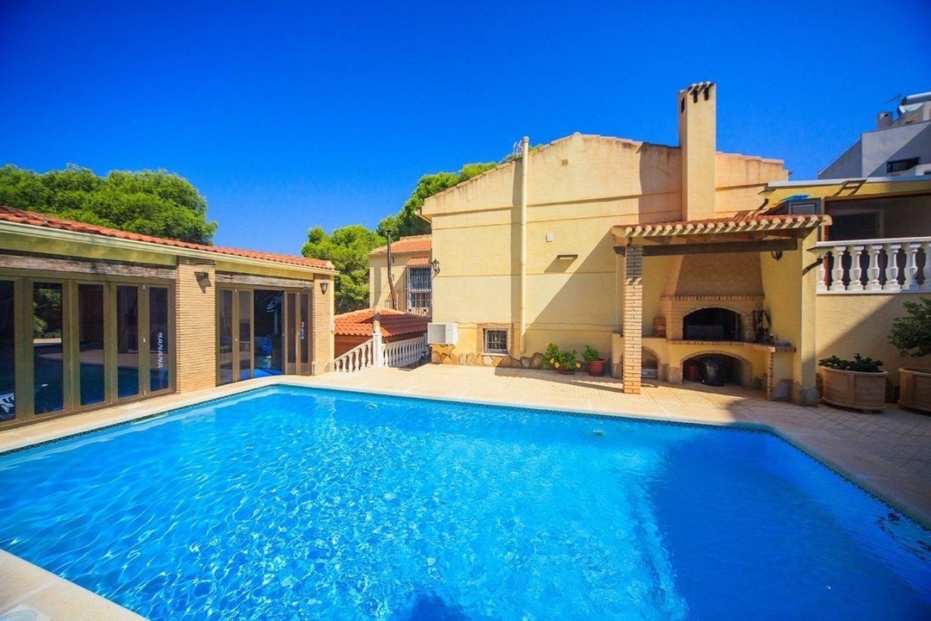 Herverkoop - Villa -
Torrevieja - Los Balcones