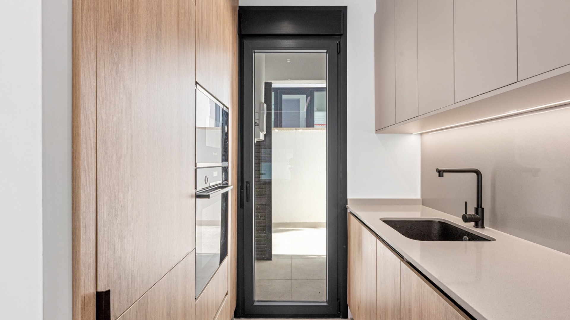 Herverkoop - Villa - Vrijstaand -
Orihuela Costa - Blue Lagoon*