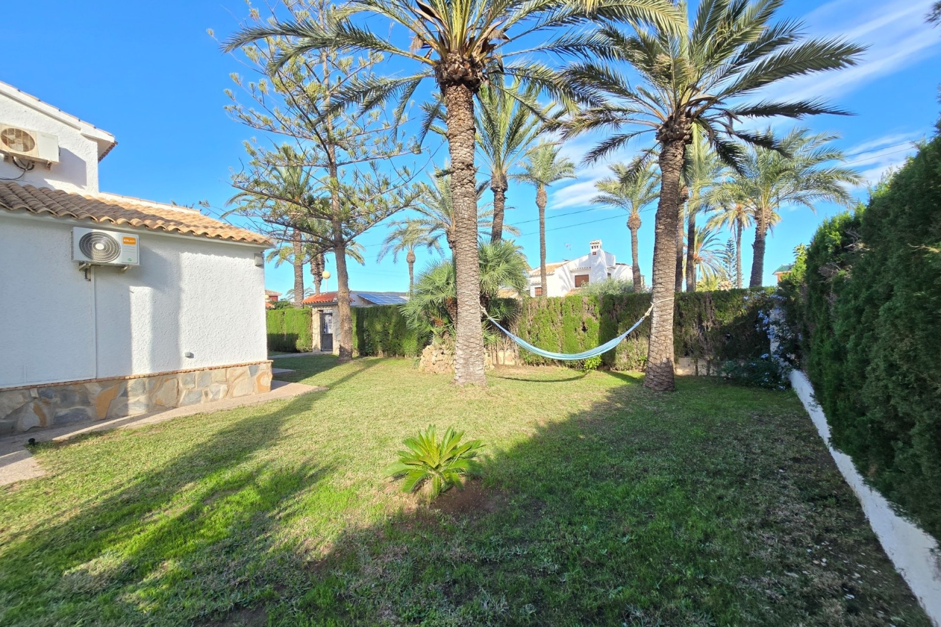 Herverkoop - Villa - Vrijstaand -
Orihuela Costa * - Cabo Roig *