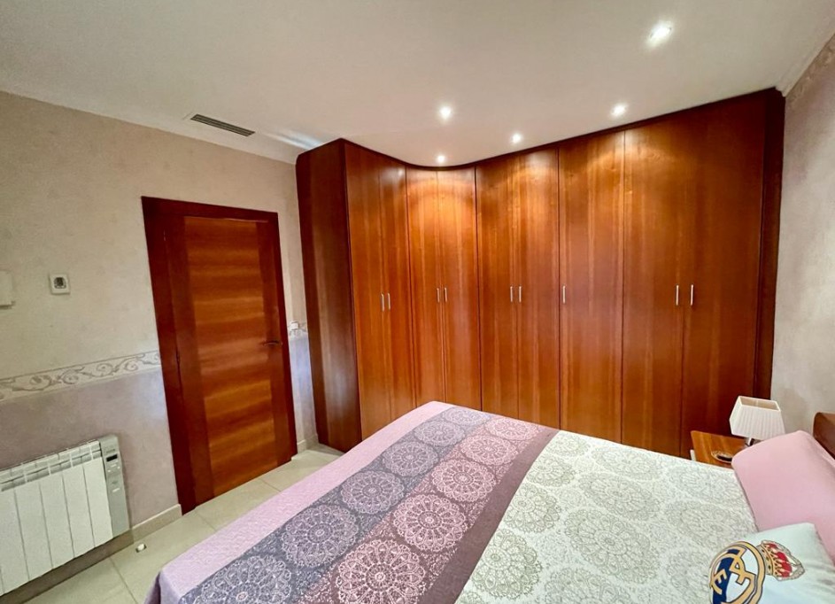 Herverkoop - Vrijstaande Villa -
Albatera