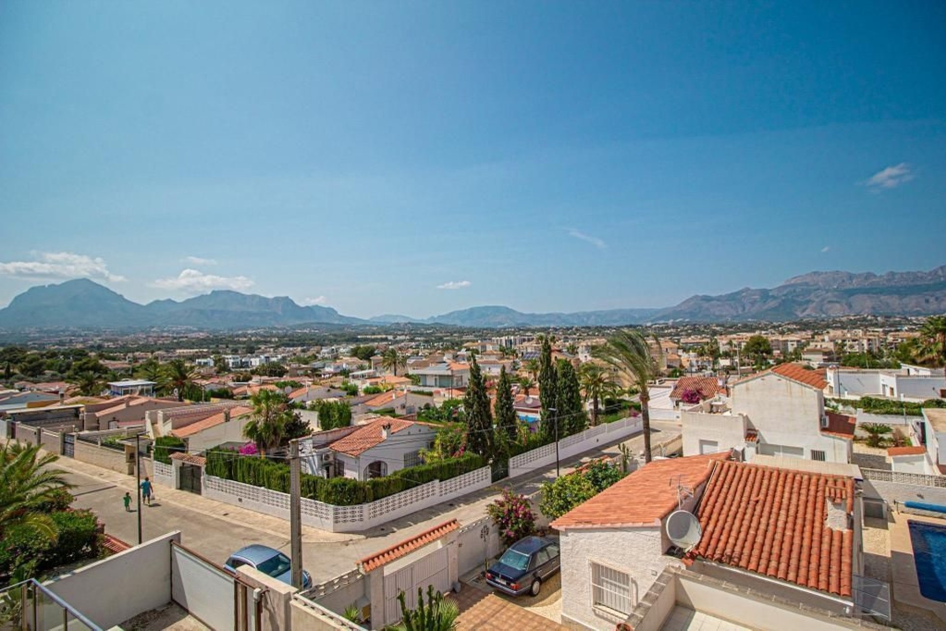 Herverkoop - Vrijstaande Villa -
Alfaz del Pi - Albir