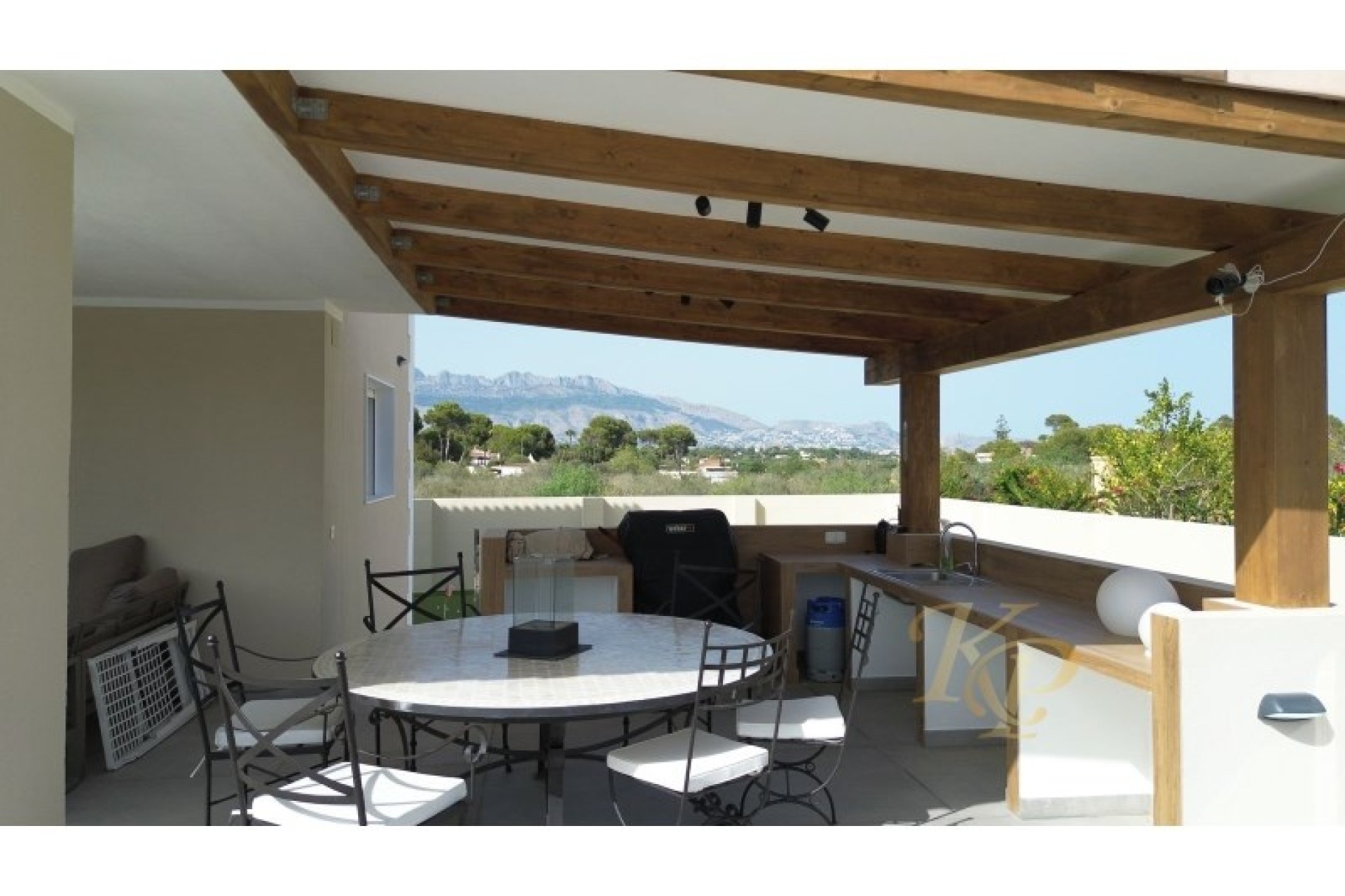 Herverkoop - Vrijstaande Villa -
Alfaz del Pi - Costa Blanca