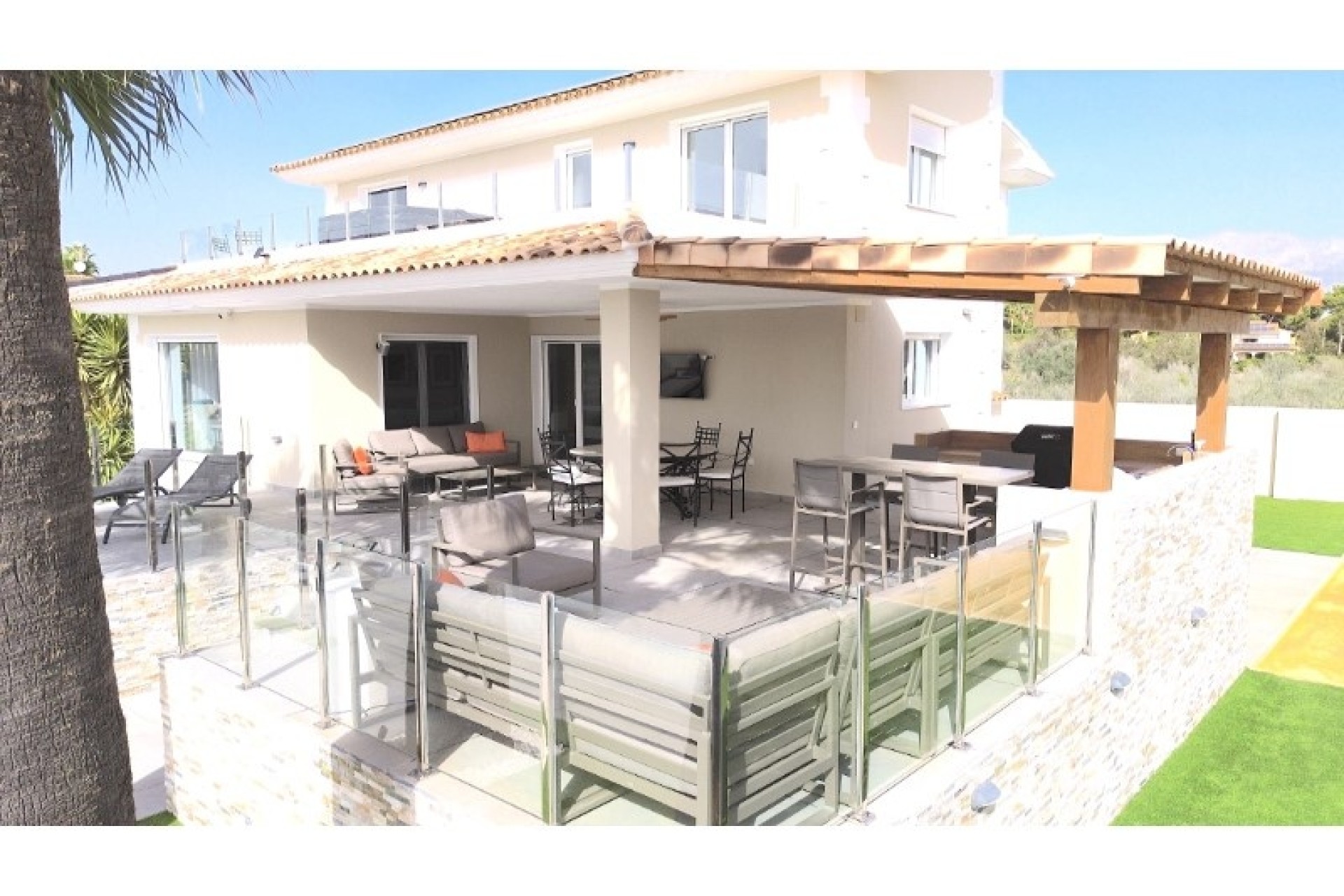 Herverkoop - Vrijstaande Villa -
Alfaz del Pi - Costa Blanca