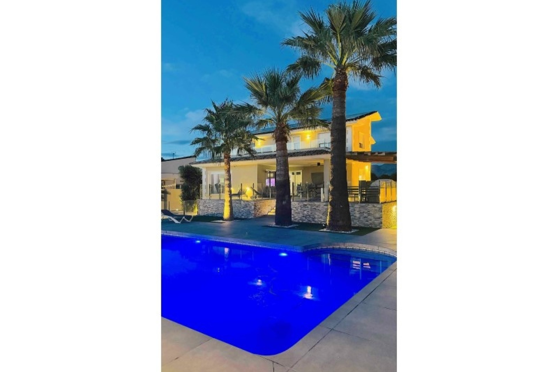 Herverkoop - Vrijstaande Villa -
Alfaz del Pi - Costa Blanca