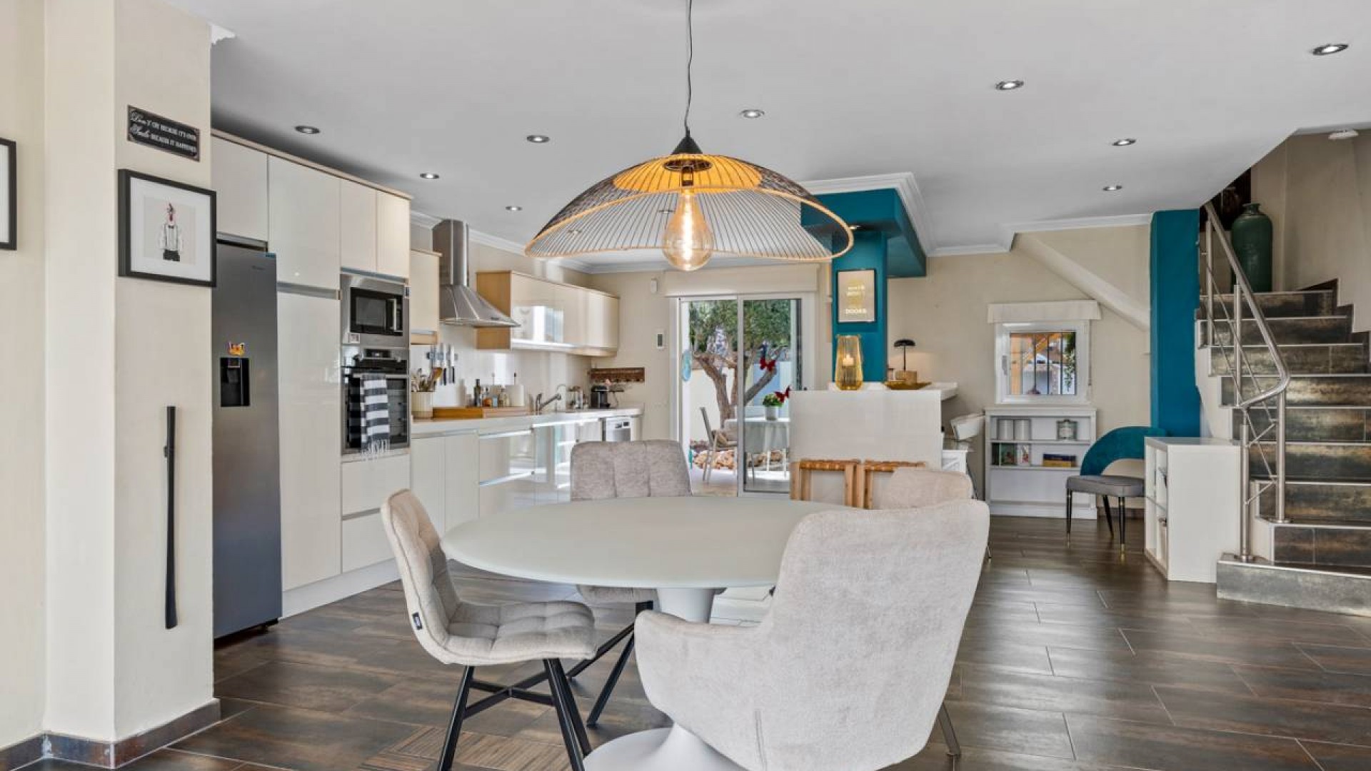 Herverkoop - Vrijstaande Villa -
Algorfa - Castillo de montemar