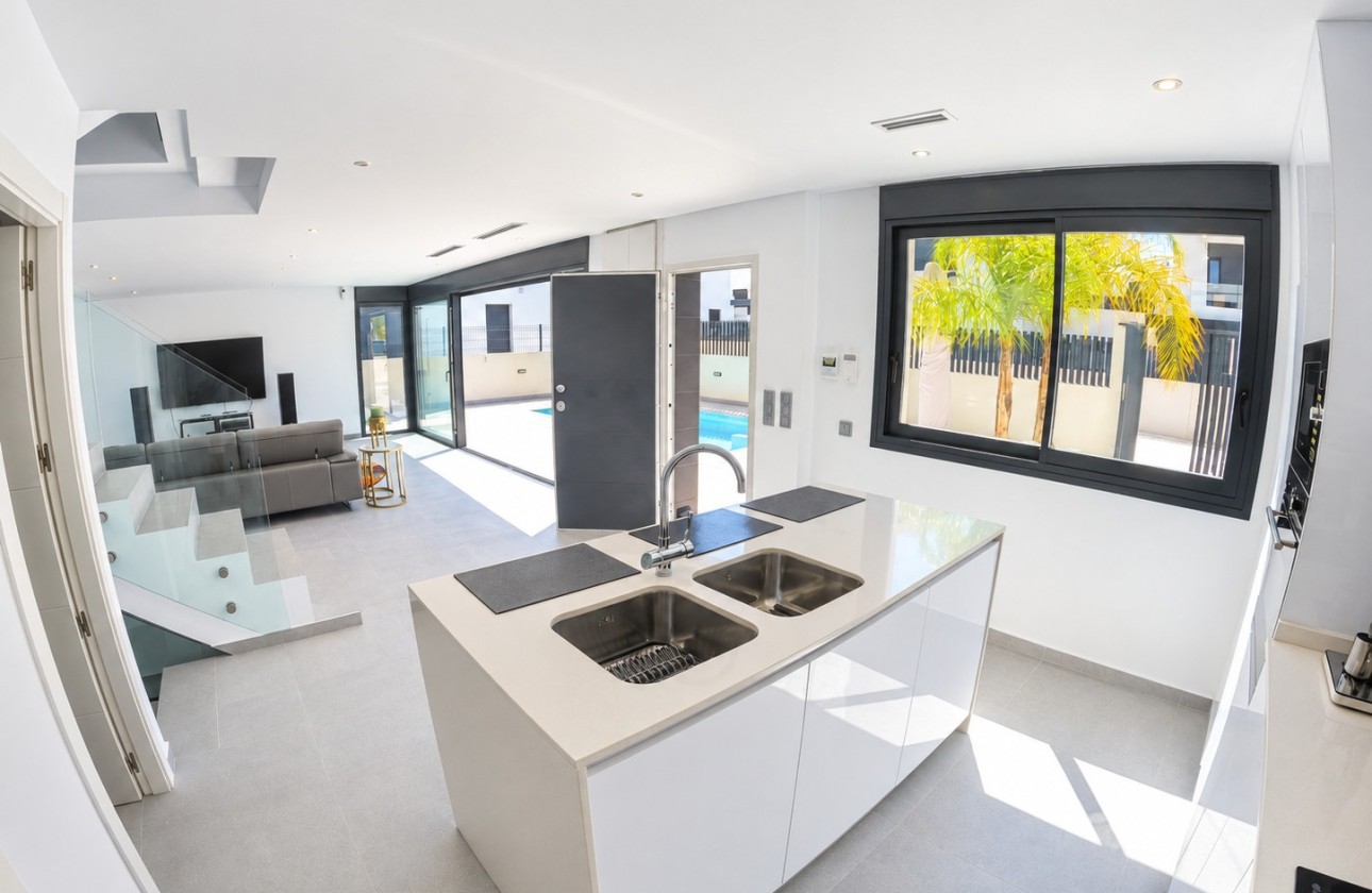 Herverkoop - Vrijstaande villa -
Algorfa - La Finca Golf Resort