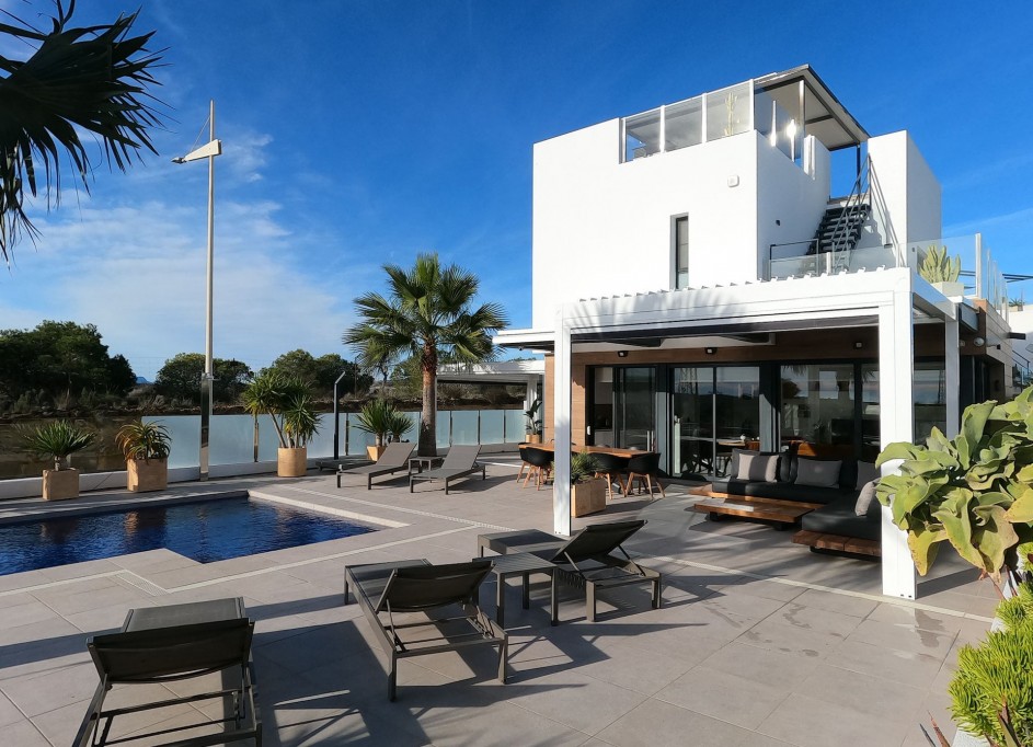 Herverkoop - Vrijstaande Villa -
Algorfa - La Finca Golf