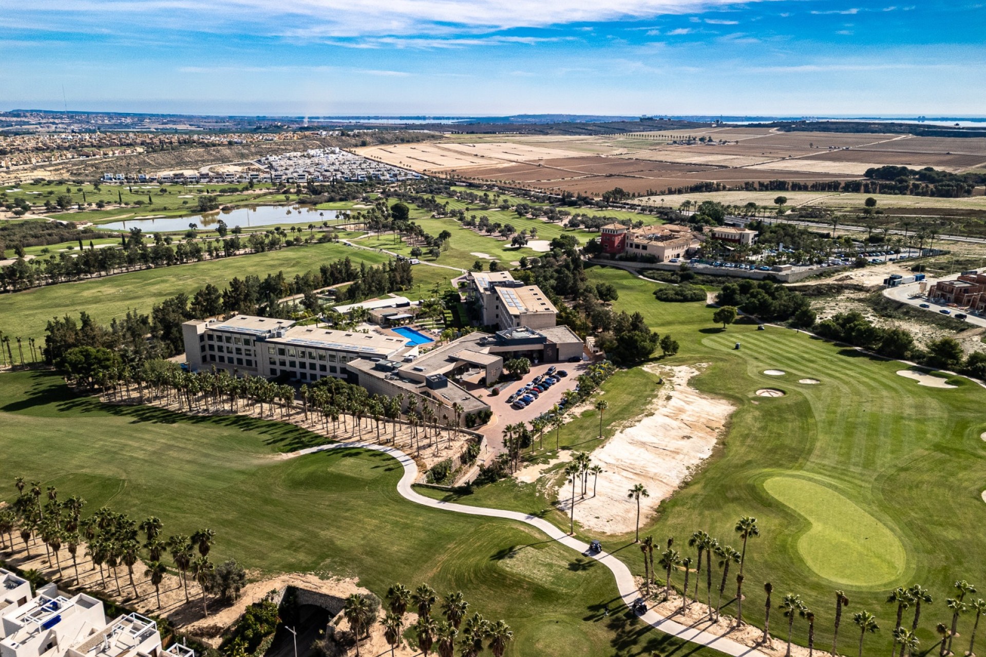 Herverkoop - Vrijstaande Villa -
Algorfa - La Finca