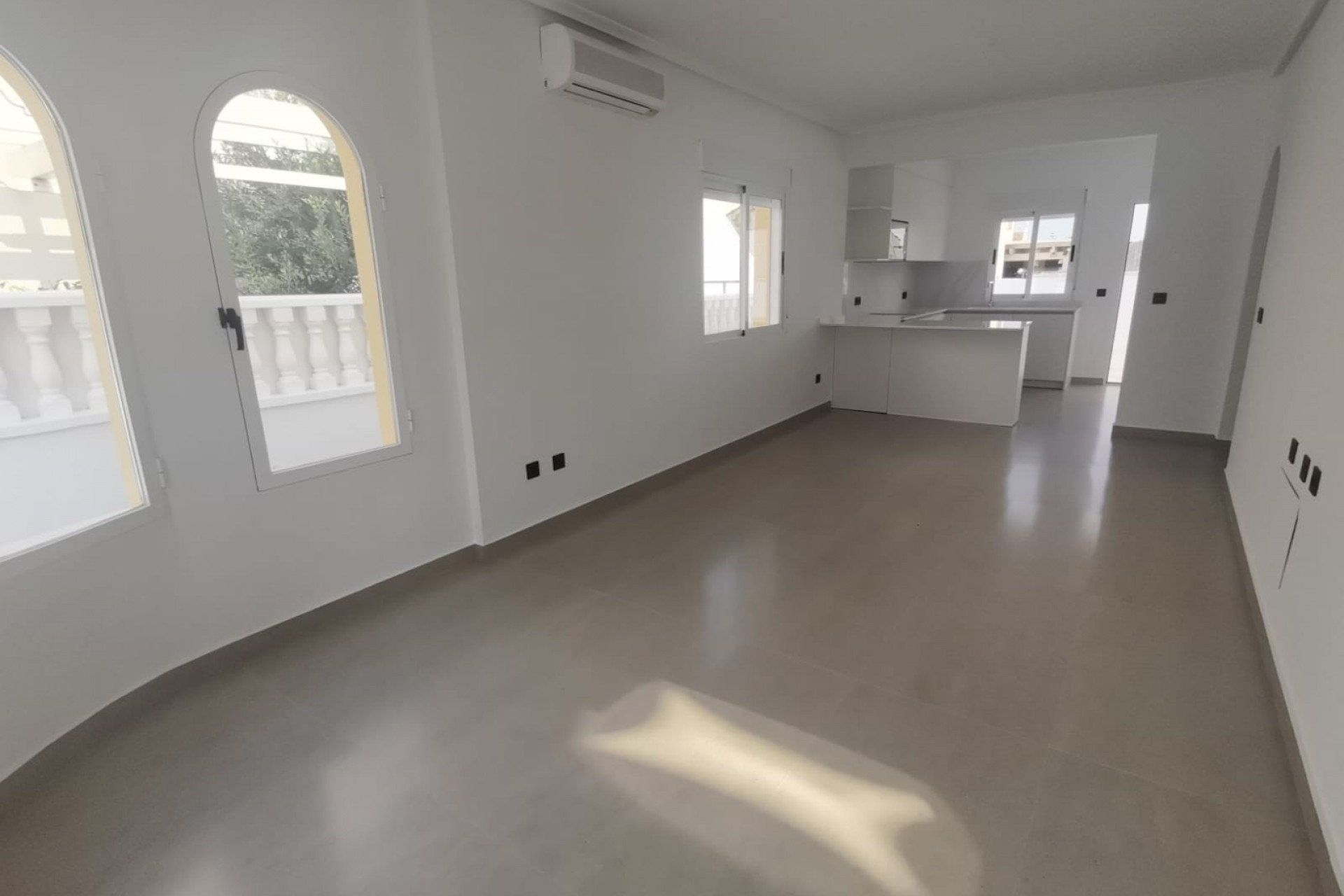 Herverkoop - Vrijstaande villa -
Algorfa - Lo Crispin