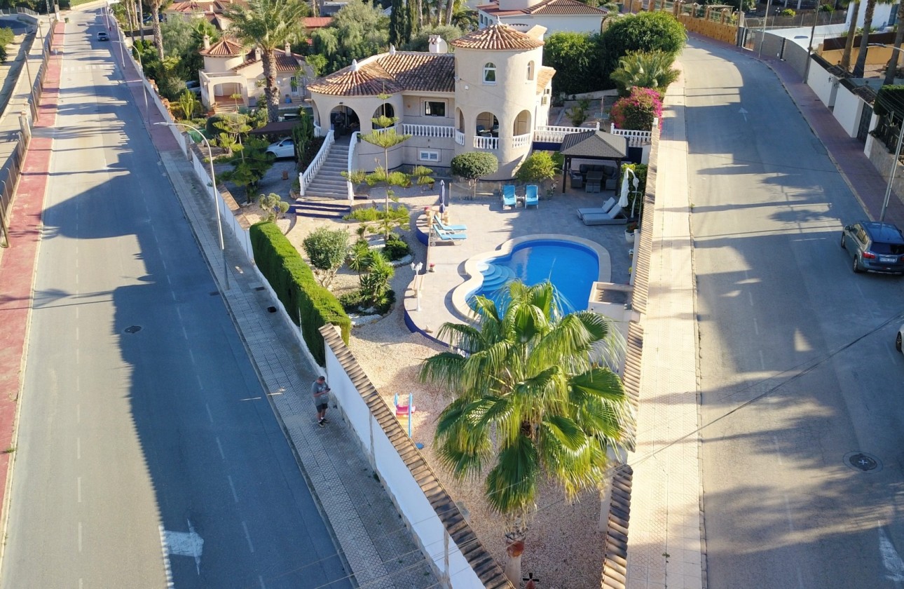 Herverkoop - Vrijstaande villa -
Algorfa - Lomas de la Juliana