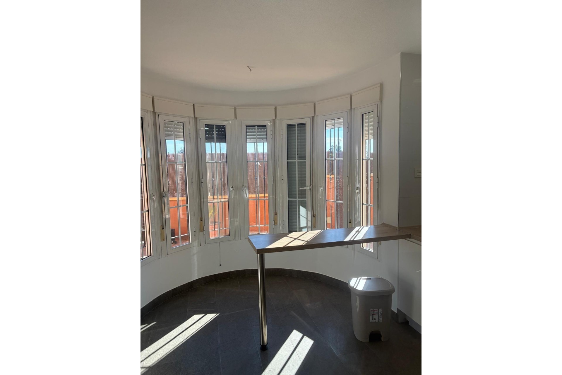 Herverkoop - Vrijstaande Villa -
Almoradí - El Banet