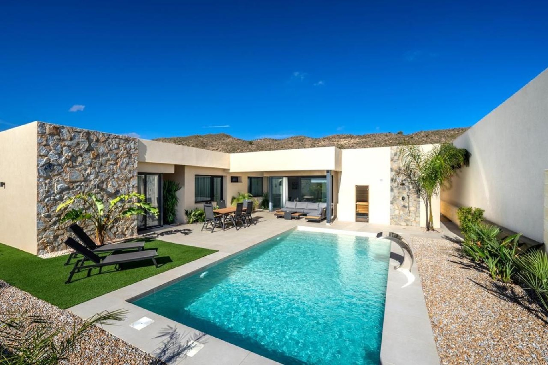 Herverkoop - Vrijstaande Villa -
Altaona Golf & Country Village - Altaona Golf and Country Village