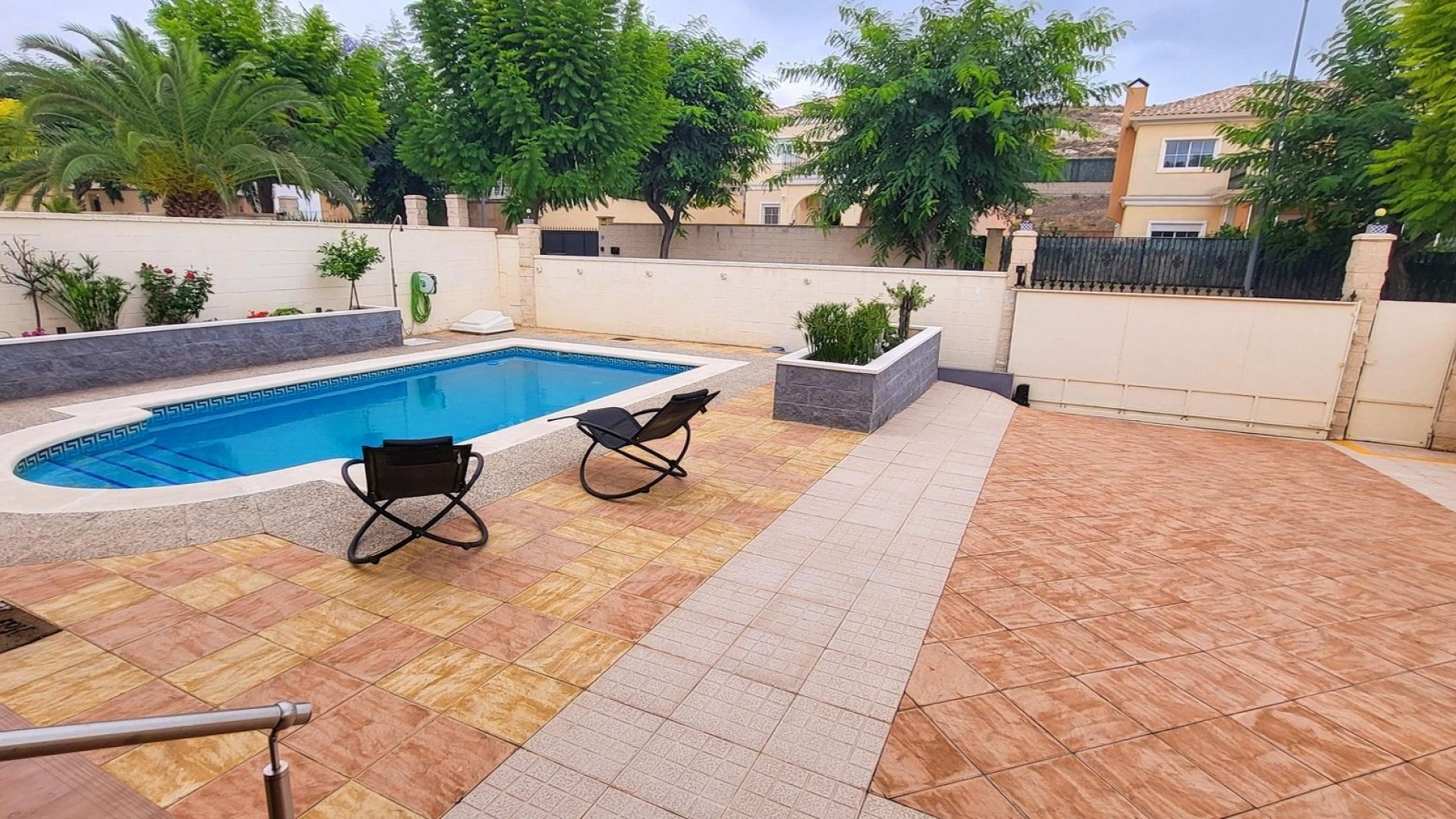 Herverkoop - Vrijstaande Villa -
Aspe